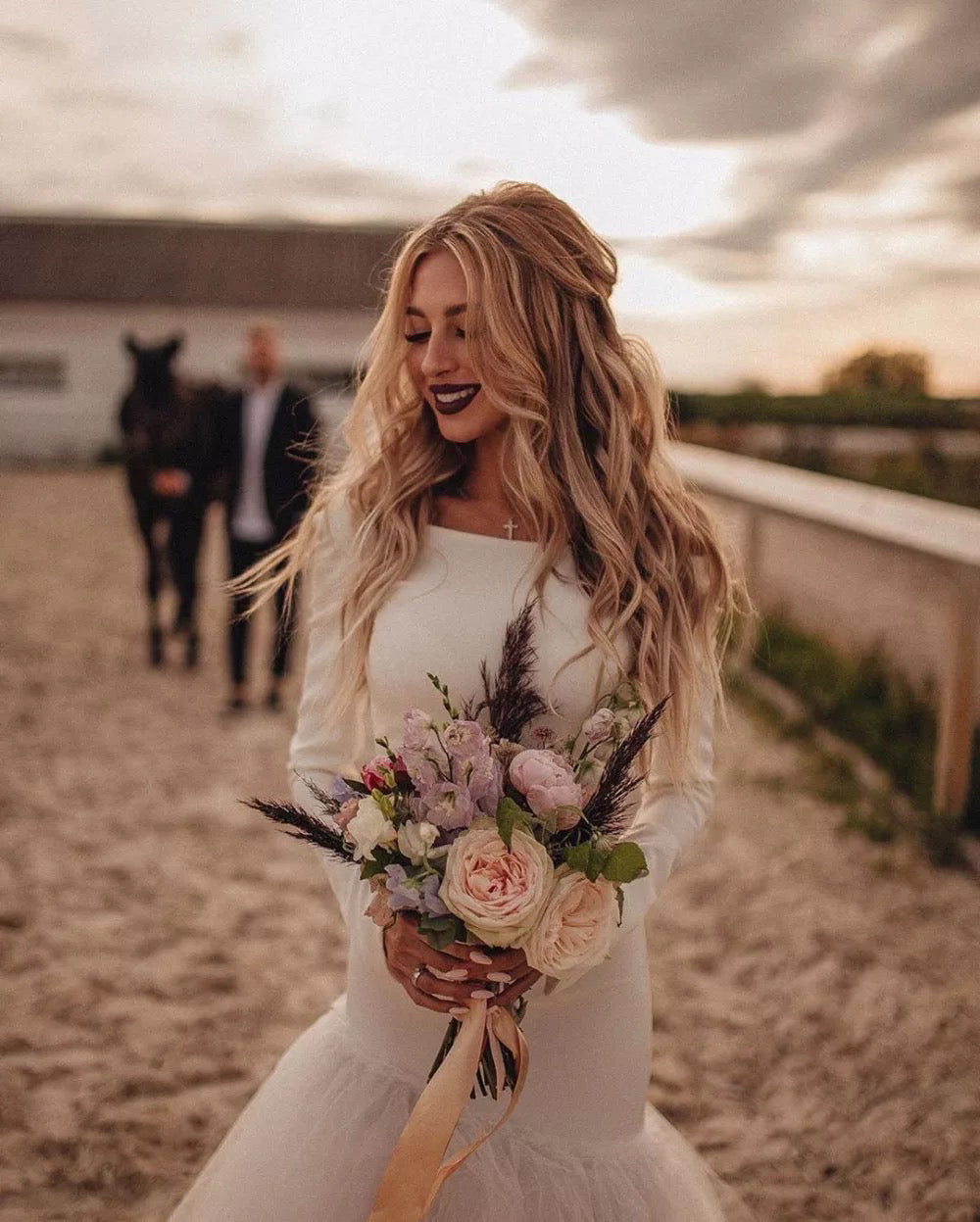 Intricate Details, Timeless Appeal: Long Sleeve Wedding Dresses - Velo Bianco