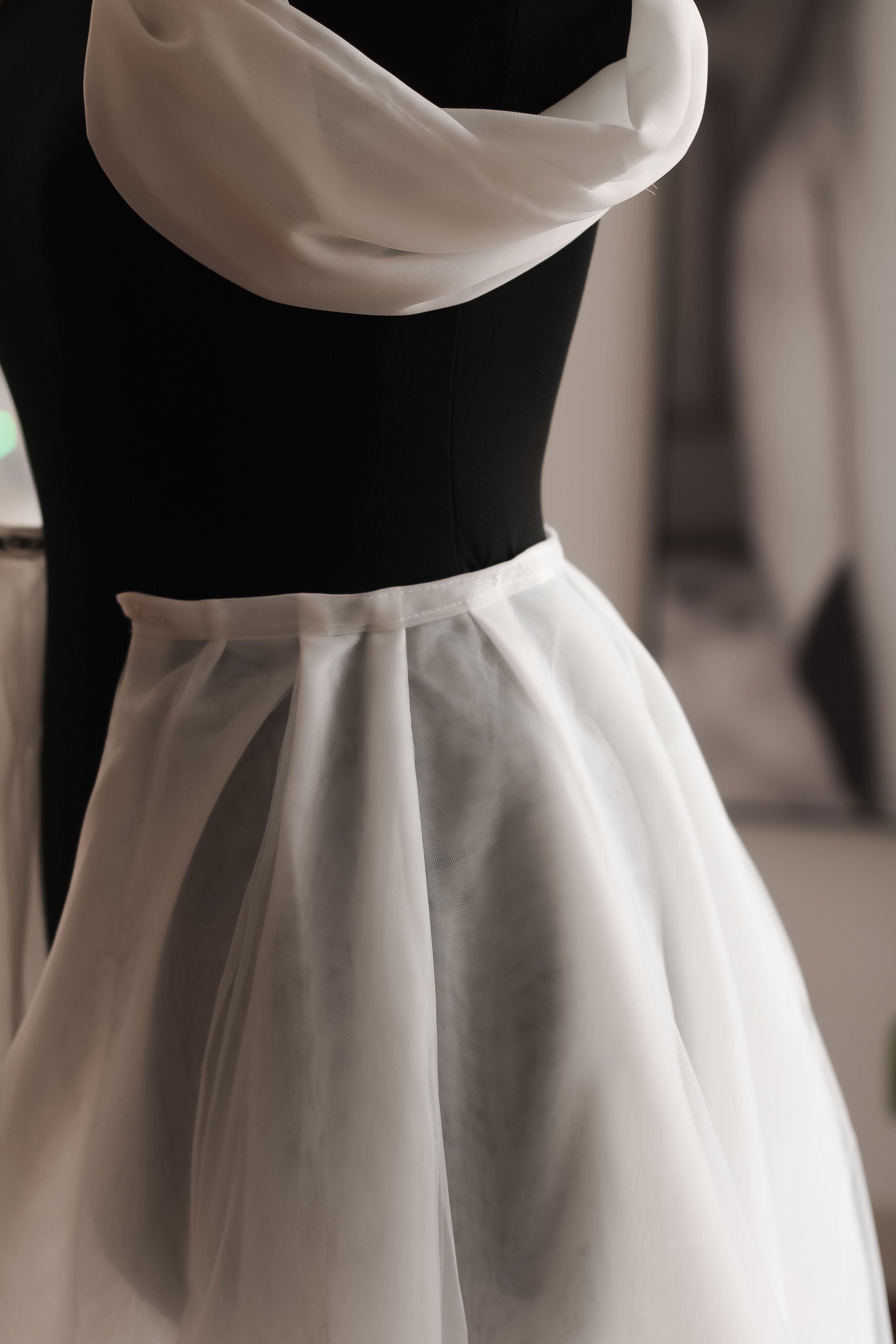 Extra Layered Tulle Overskirt - Velo Bianco