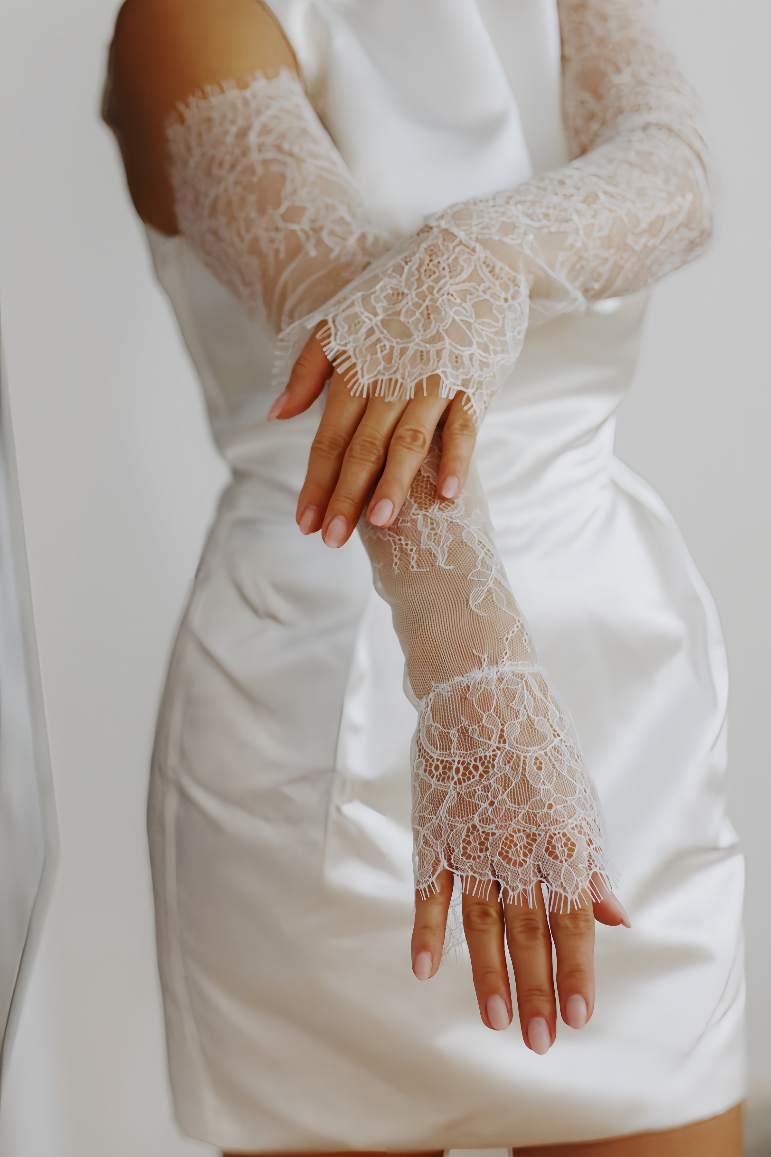 Scallop Edge Bridal Sleeves