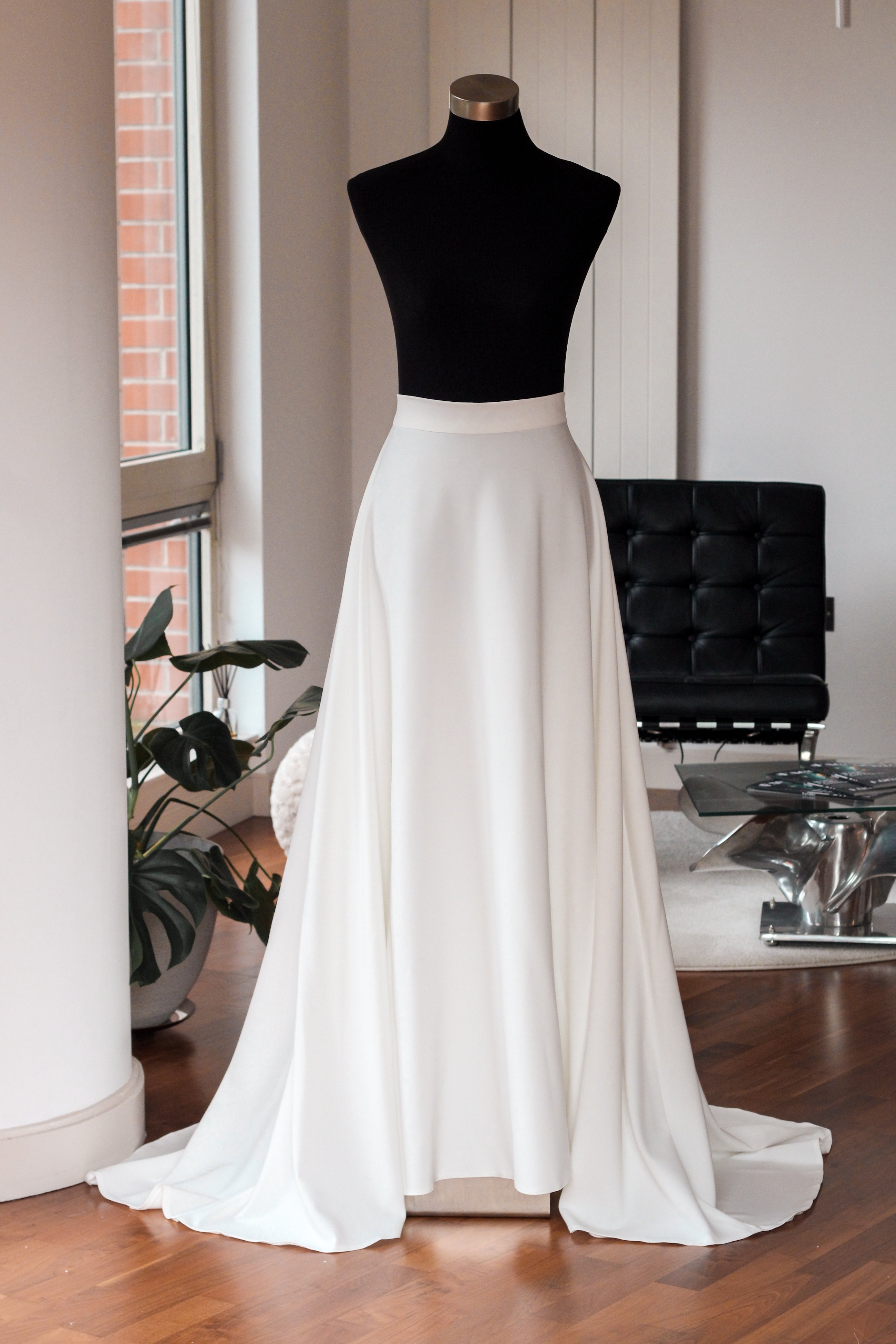 Detachable Crepe Bridal Overskirt - Velo Bianco