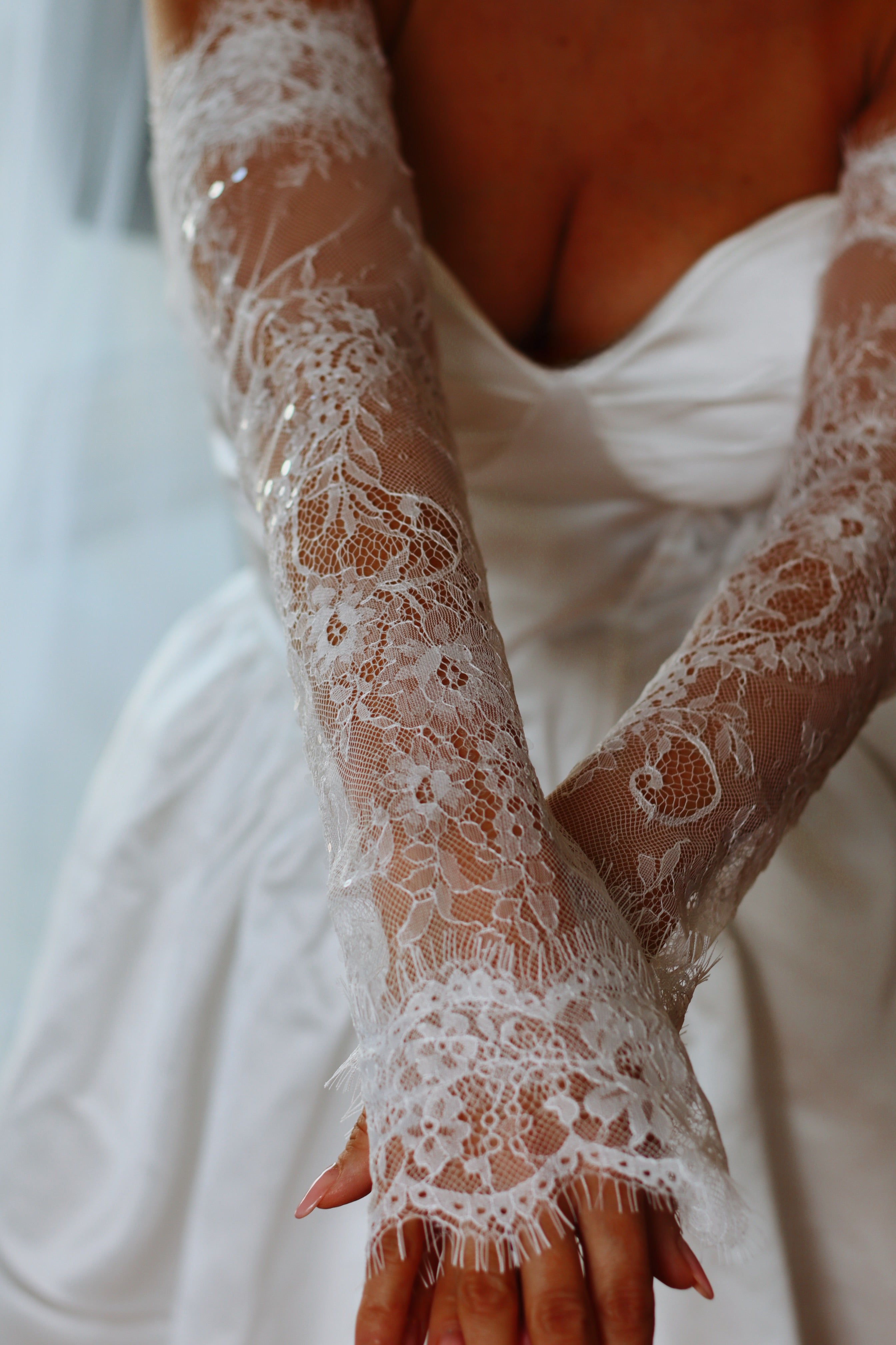 Luxury Detachable Lace Wedding Sleeves with Sequins