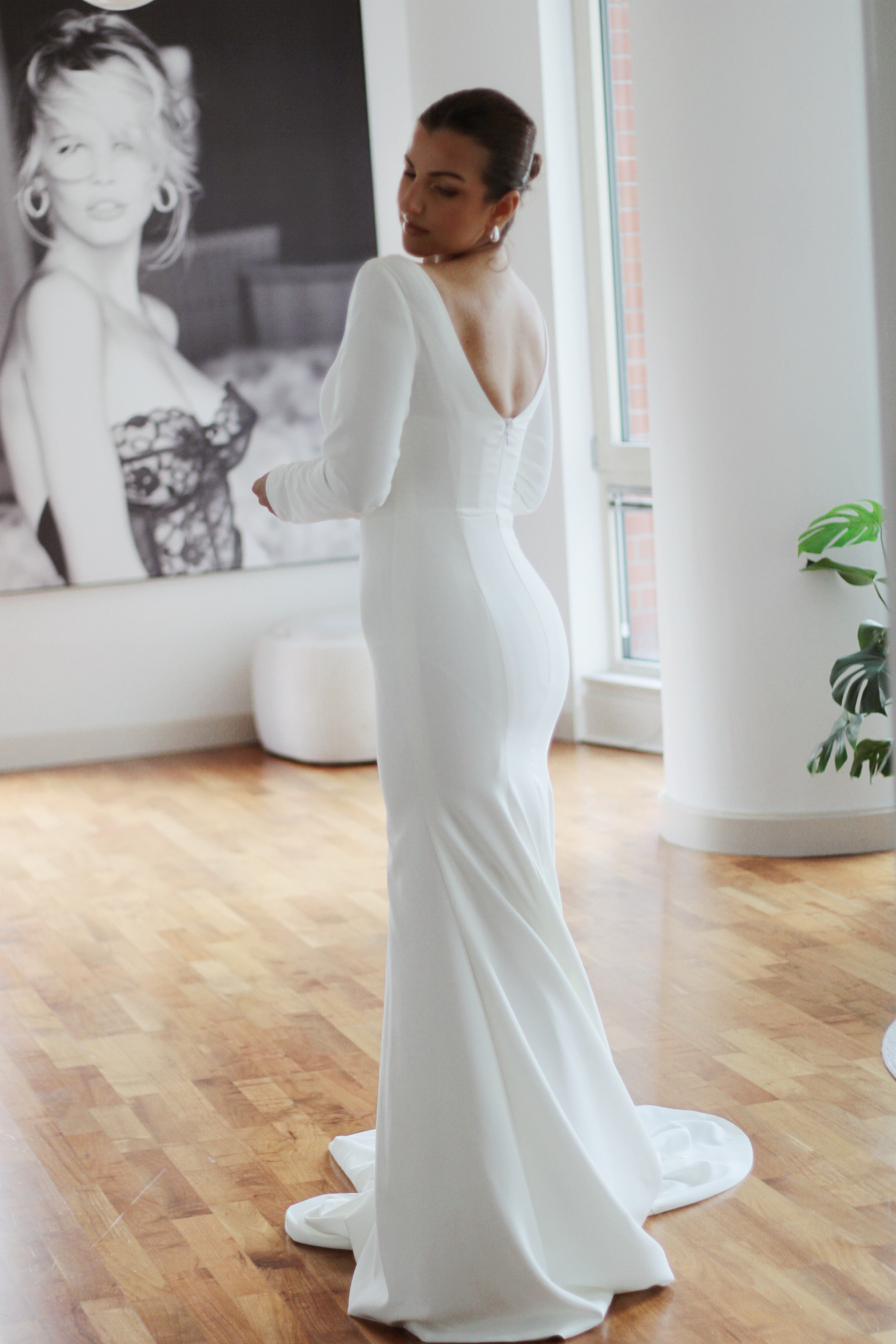 Melody Long Sleeve Wedding Dress - Velo Bianco