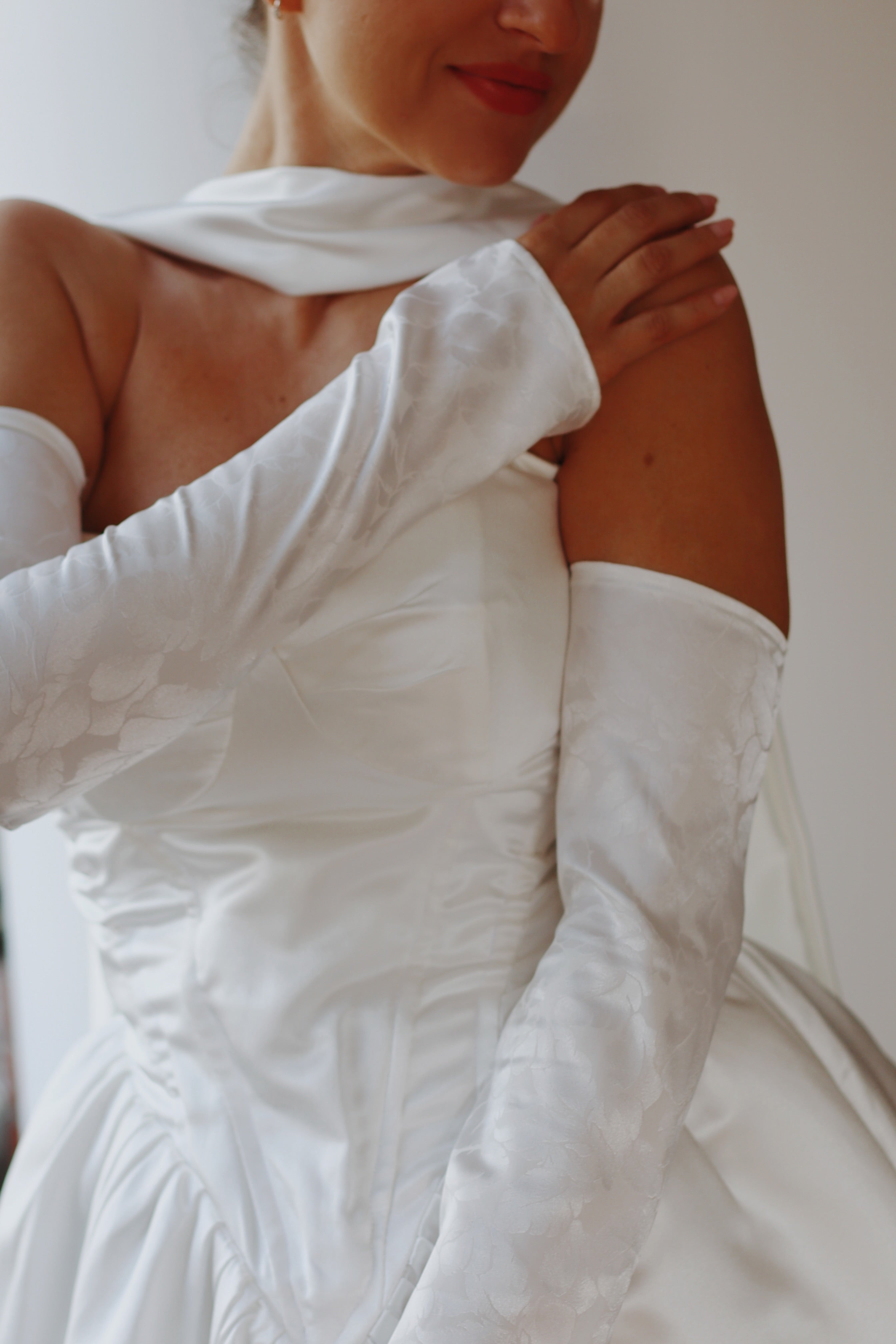 Luxury Jacquard Satin Wedding Sleeves