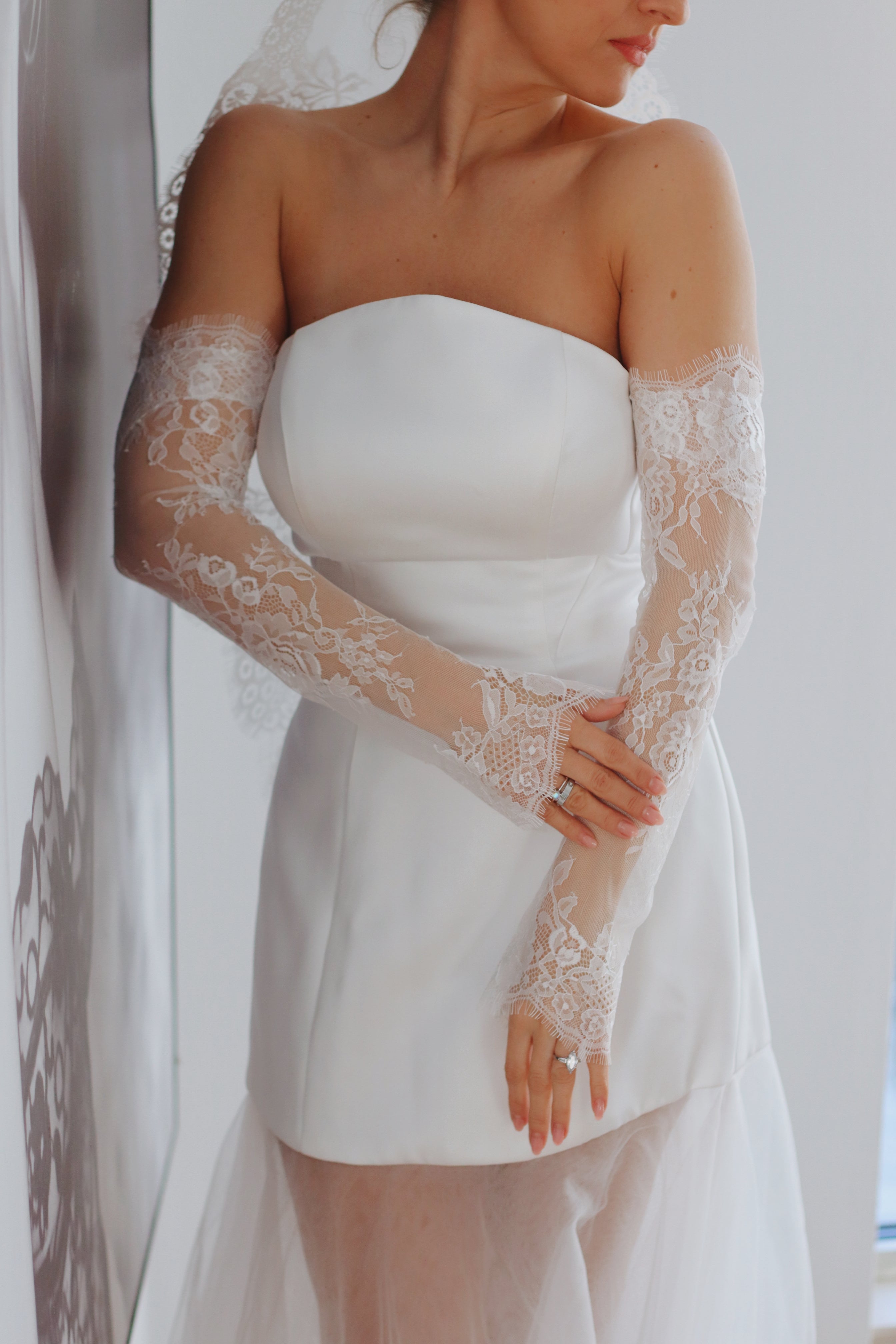 French Lace Scallop Bridal Sleeves