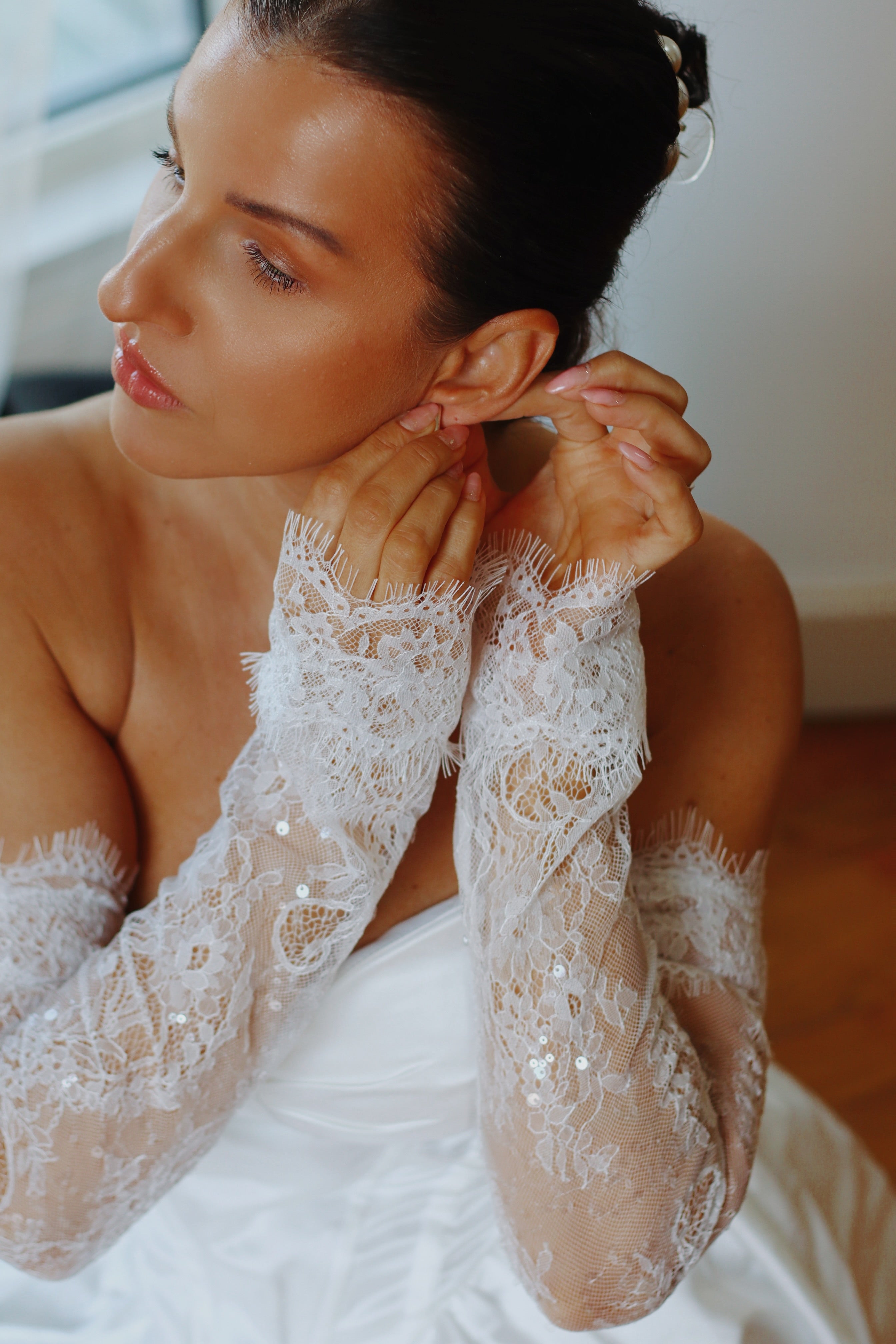 Luxury Detachable Lace Wedding Sleeves with Sequins