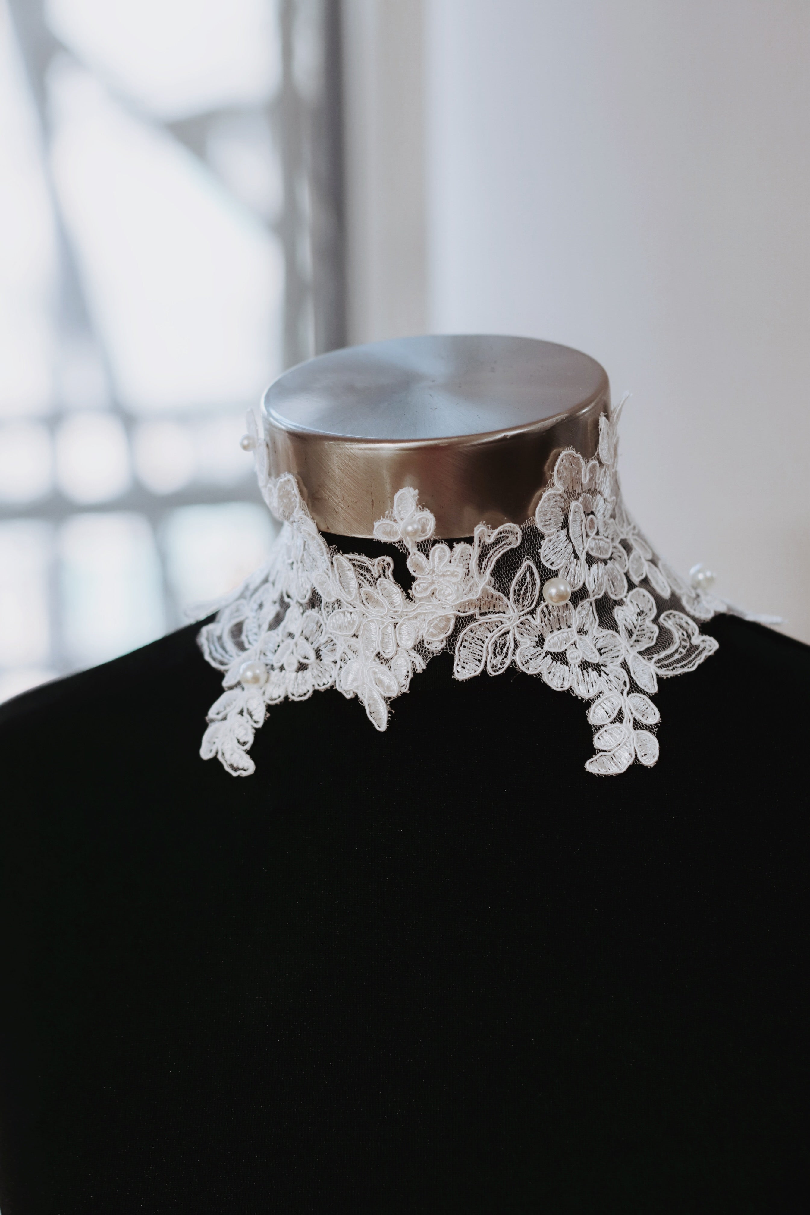 Luxury Lace Bridal Choker