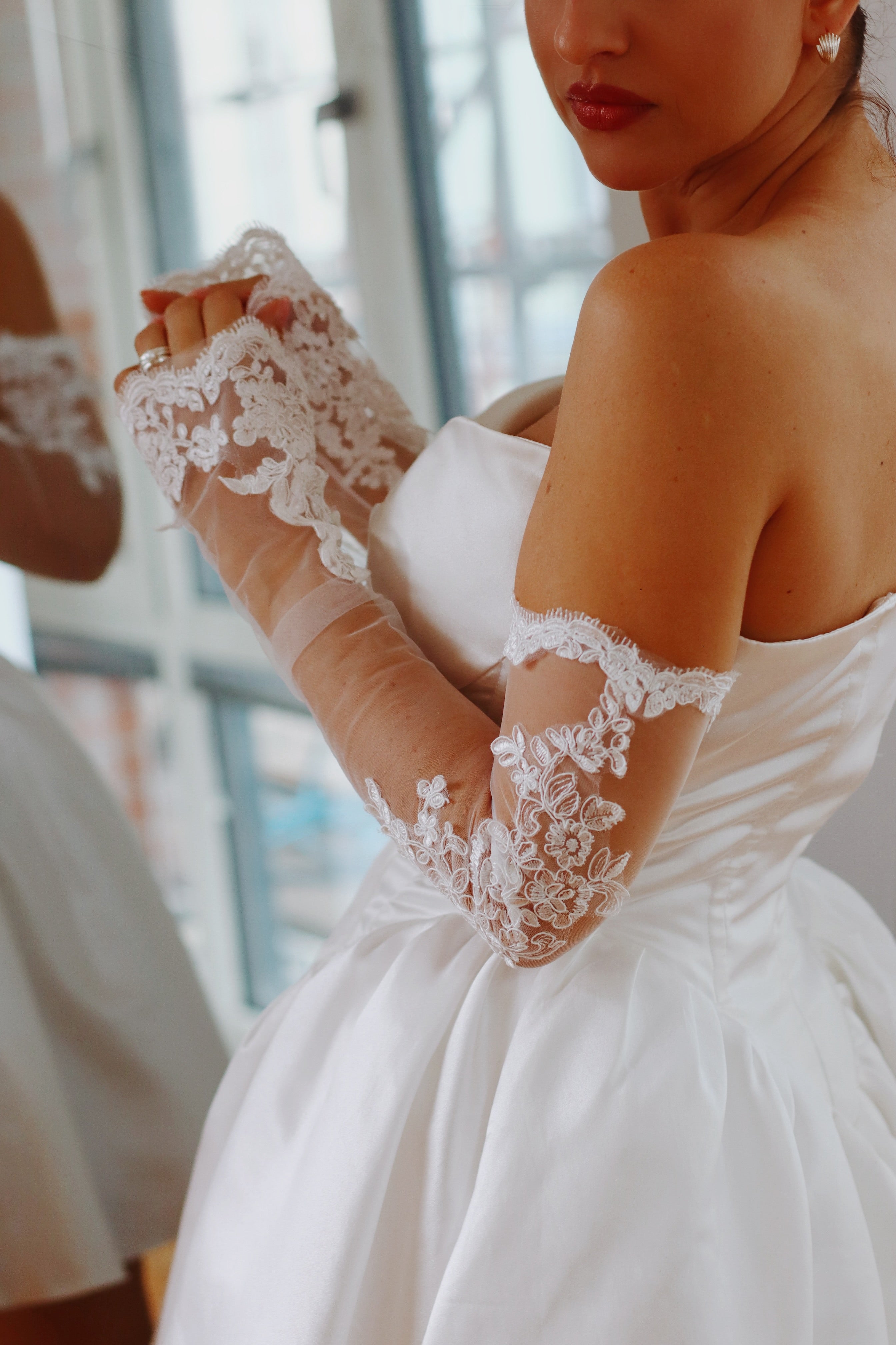 Luxury Lace Detail Wedding Sleeves