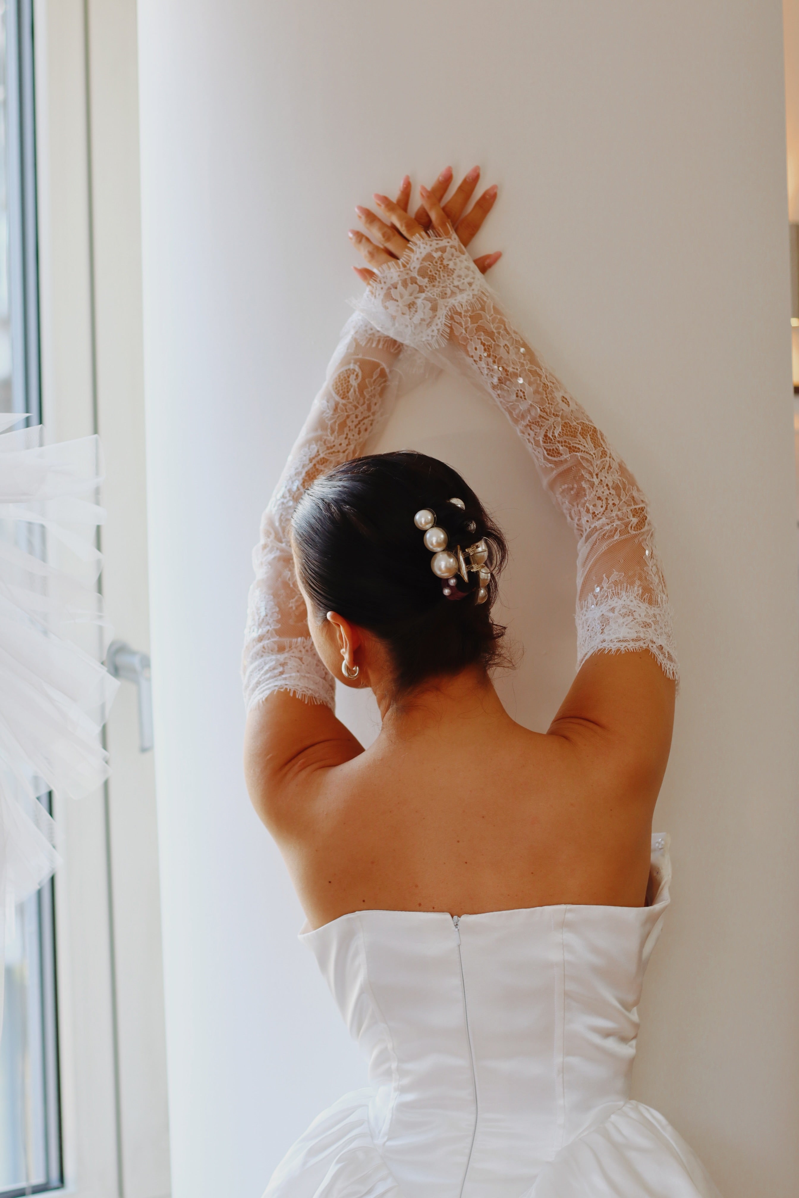 Luxury Detachable Lace Wedding Sleeves with Sequins