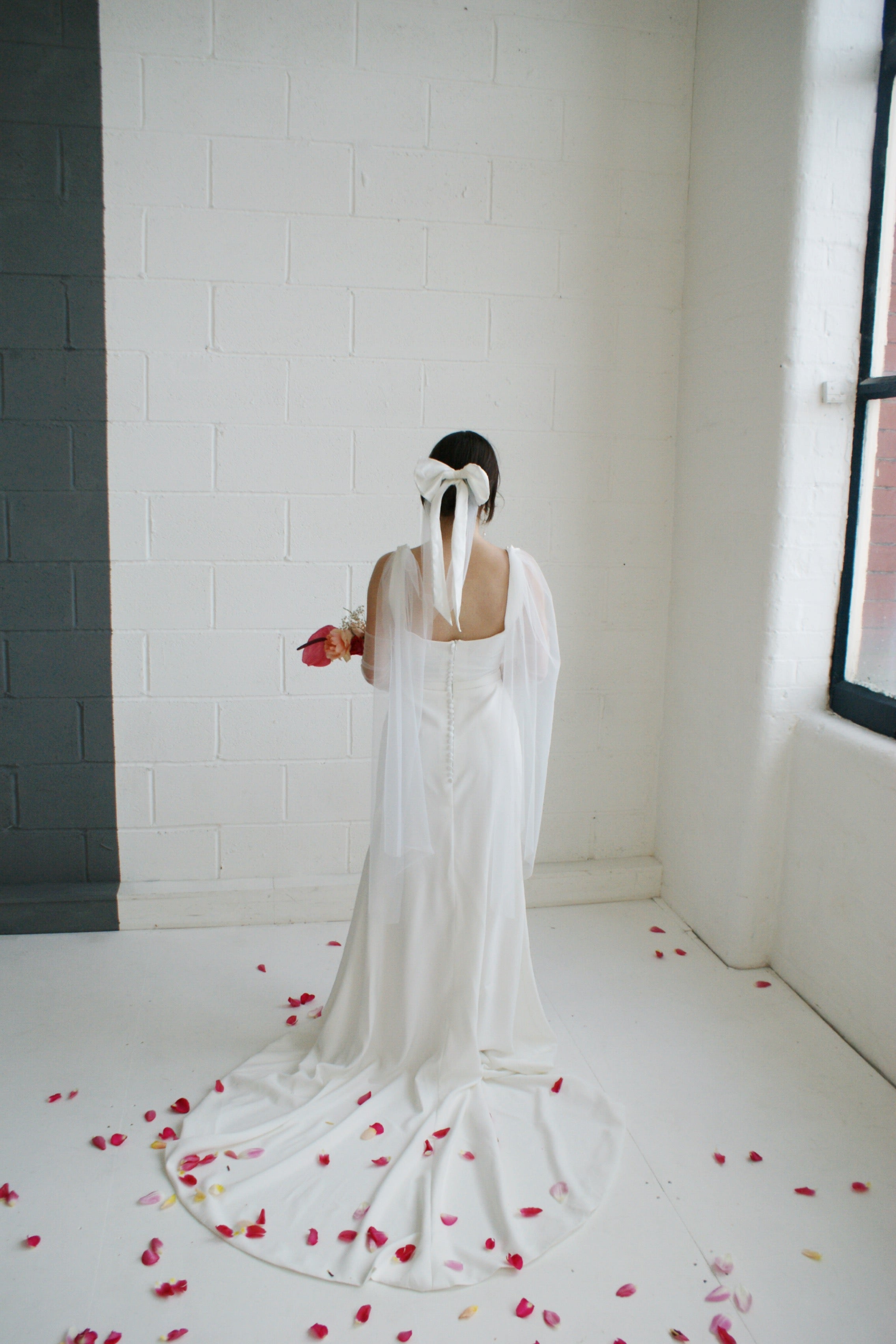 Waterfall Wedding Sleeves - Velo Bianco
