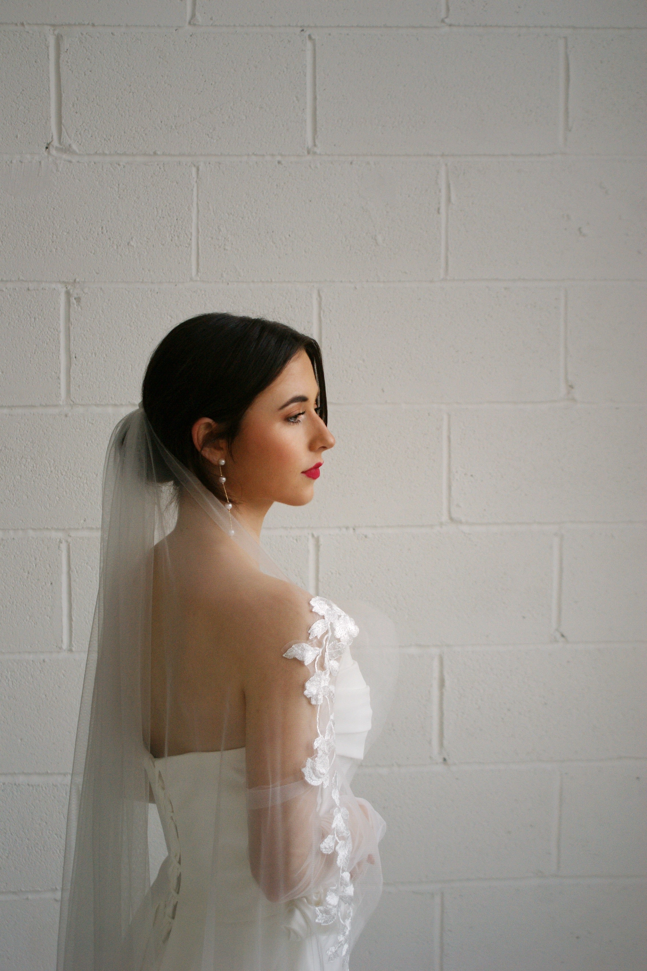 Cathedral Lace Trim Wedding Veil - Velo Bianco
