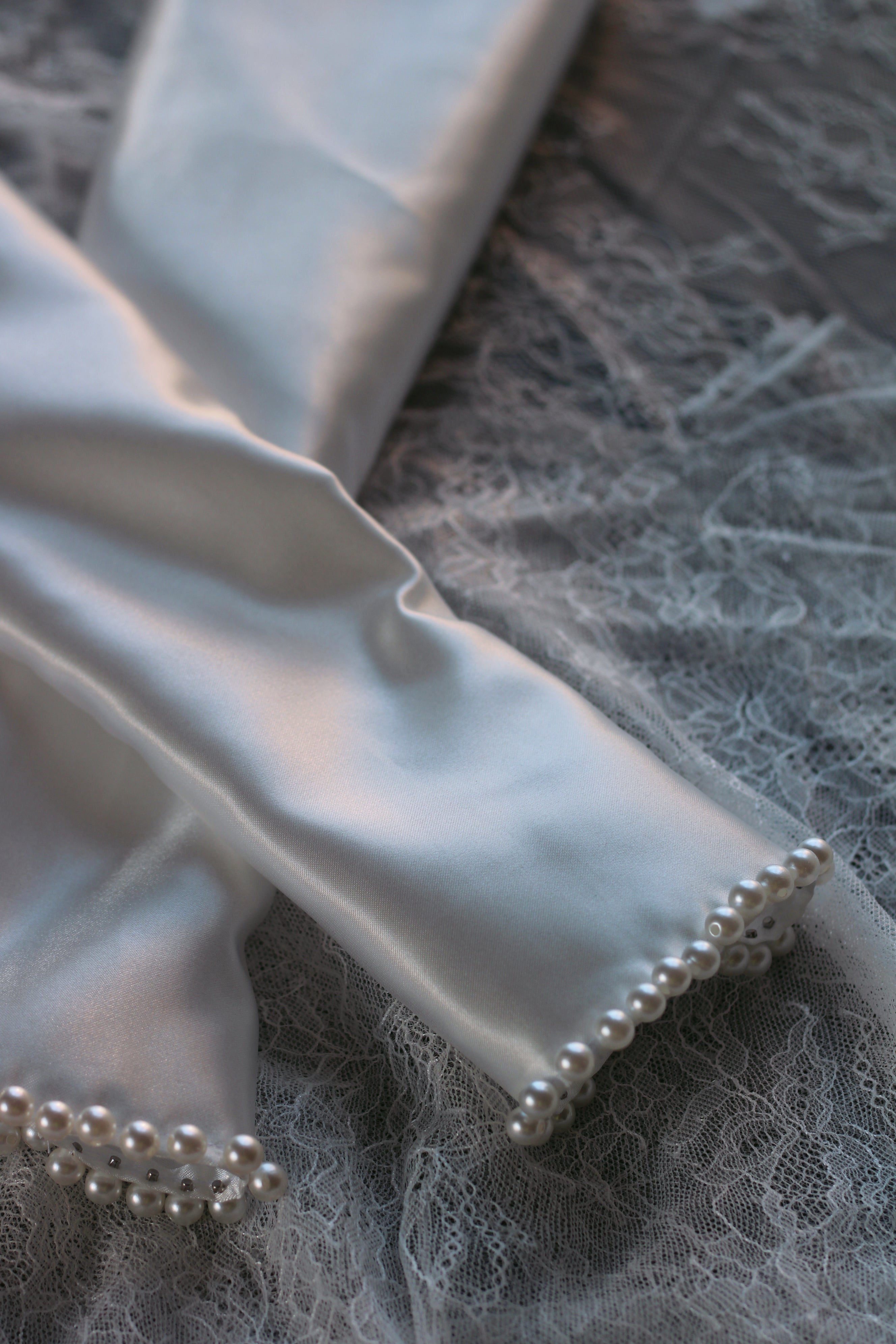 Detachable Satin Bridal Sleeves with Pearls