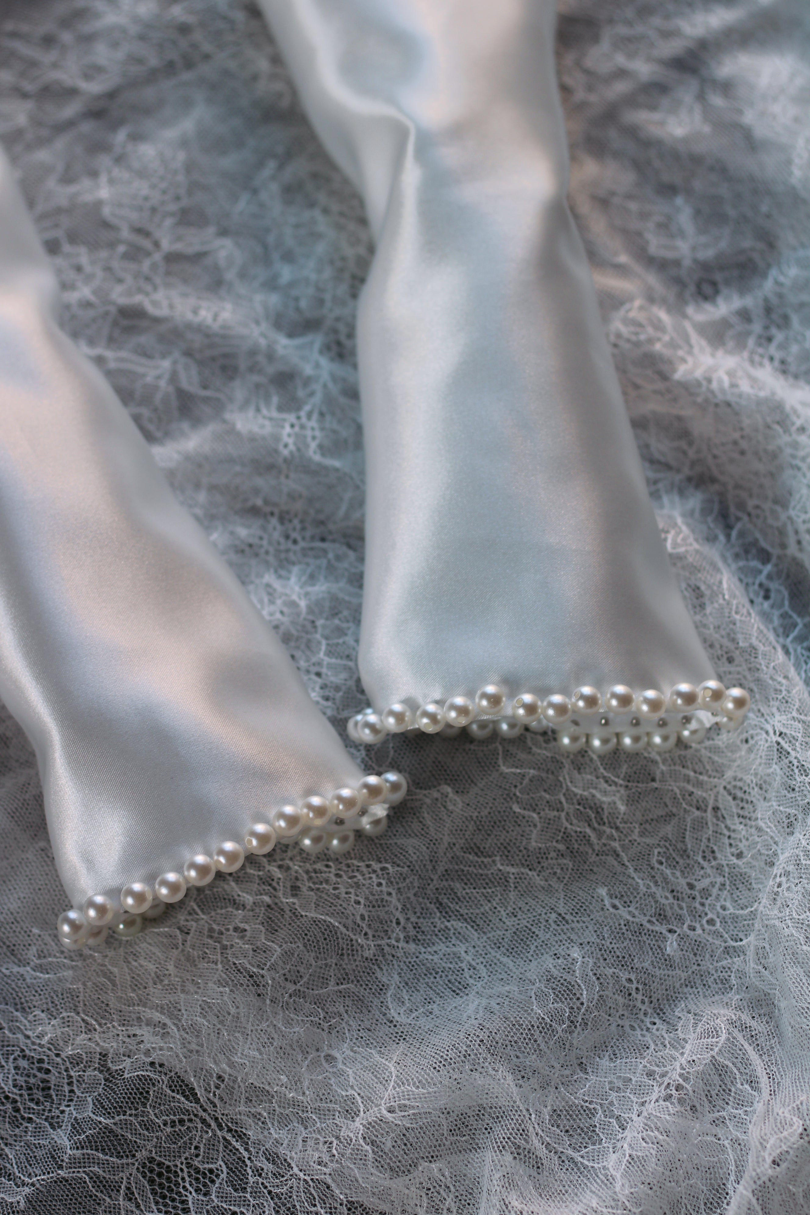 Detachable Satin Bridal Sleeves with Pearls