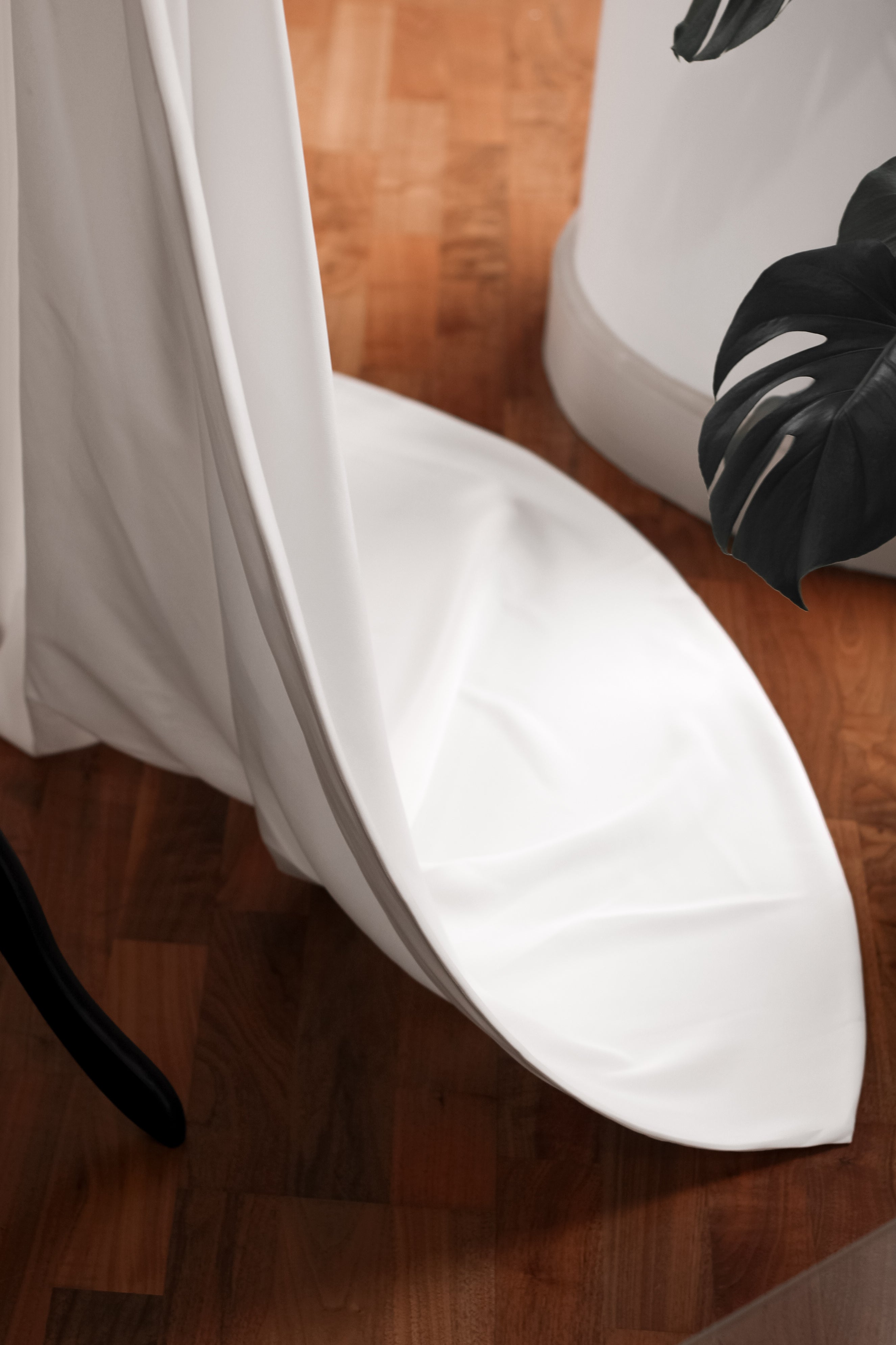 Luxury Detachable Crepe Overskirt - Velo Bianco