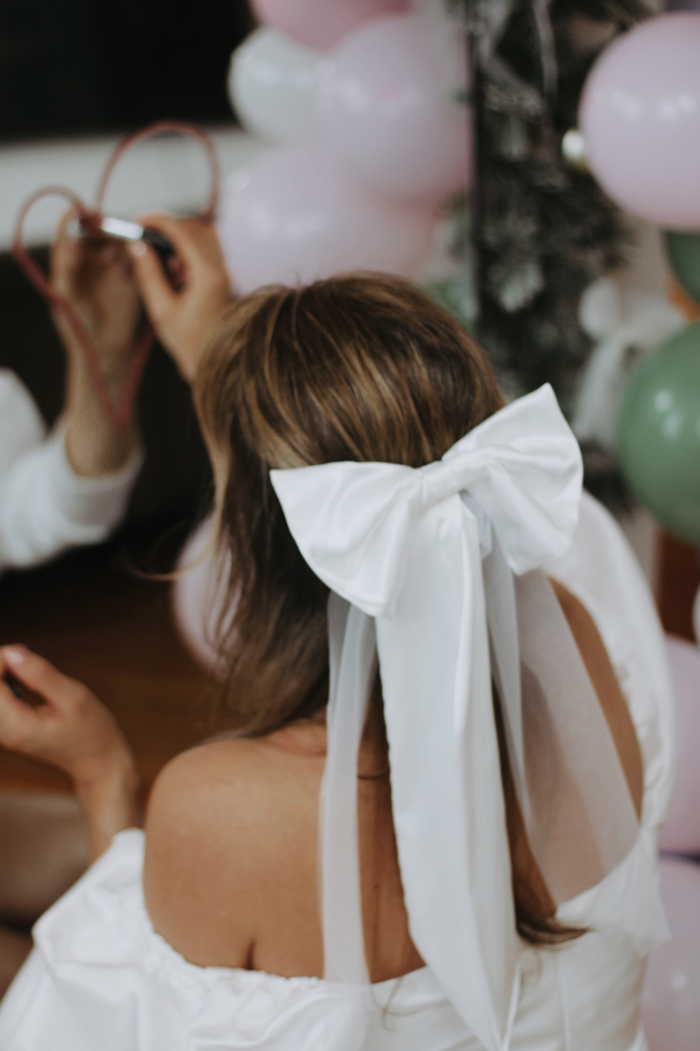 Michaela Satin Bow - Velo Bianco