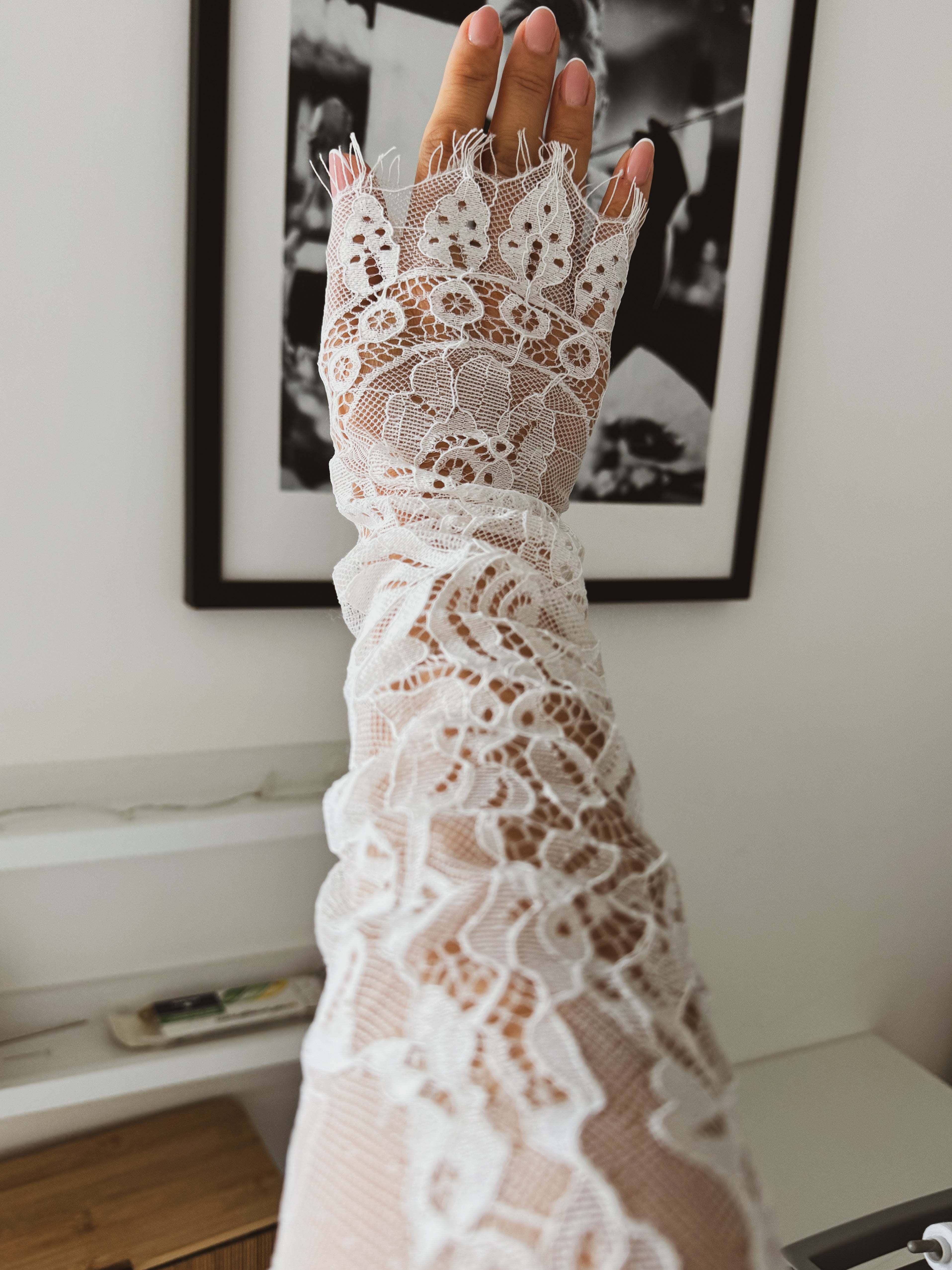 Detachable Lace Sleeves - Velo Bianco