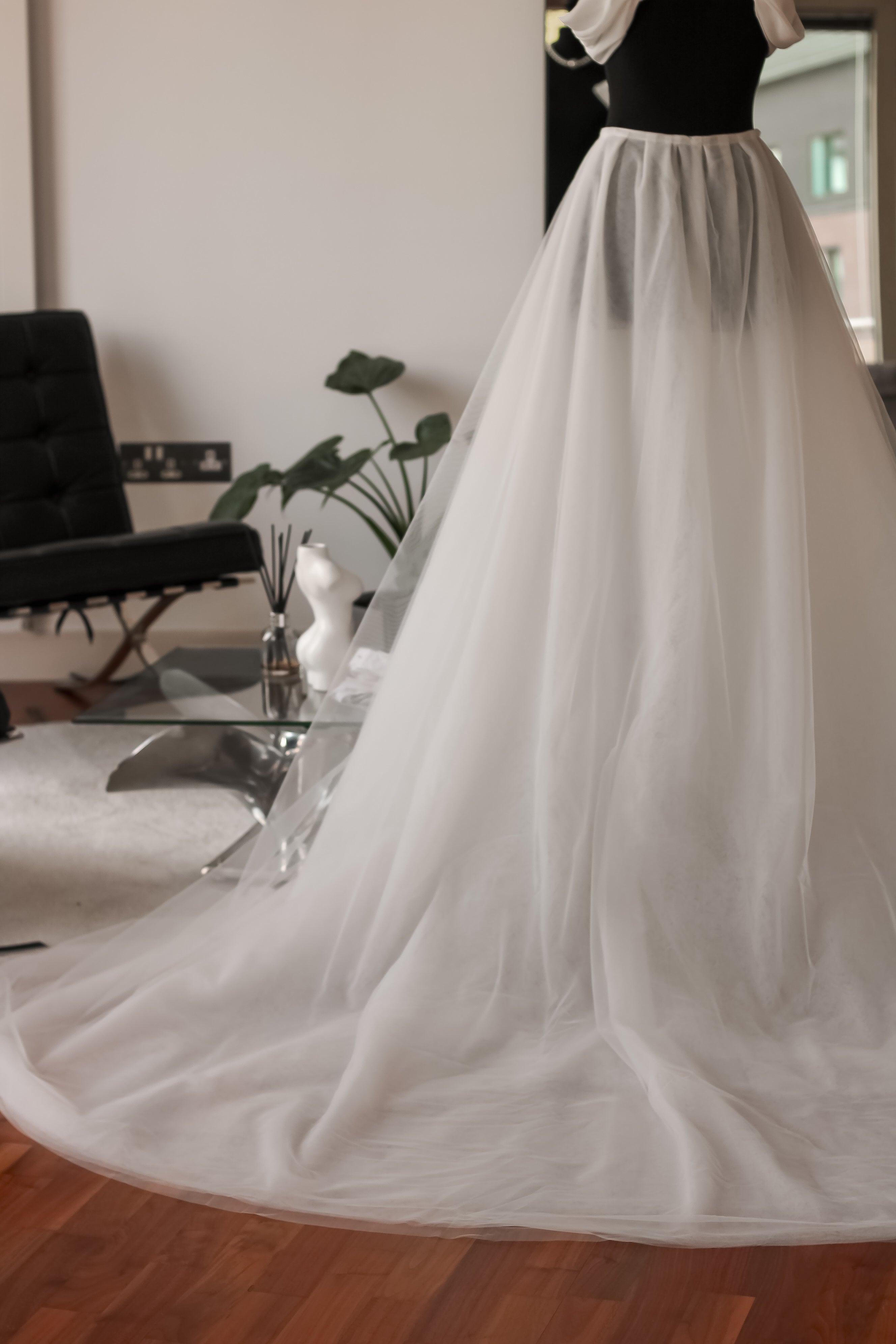 Extra Layered Tulle Overskirt - Velo Bianco