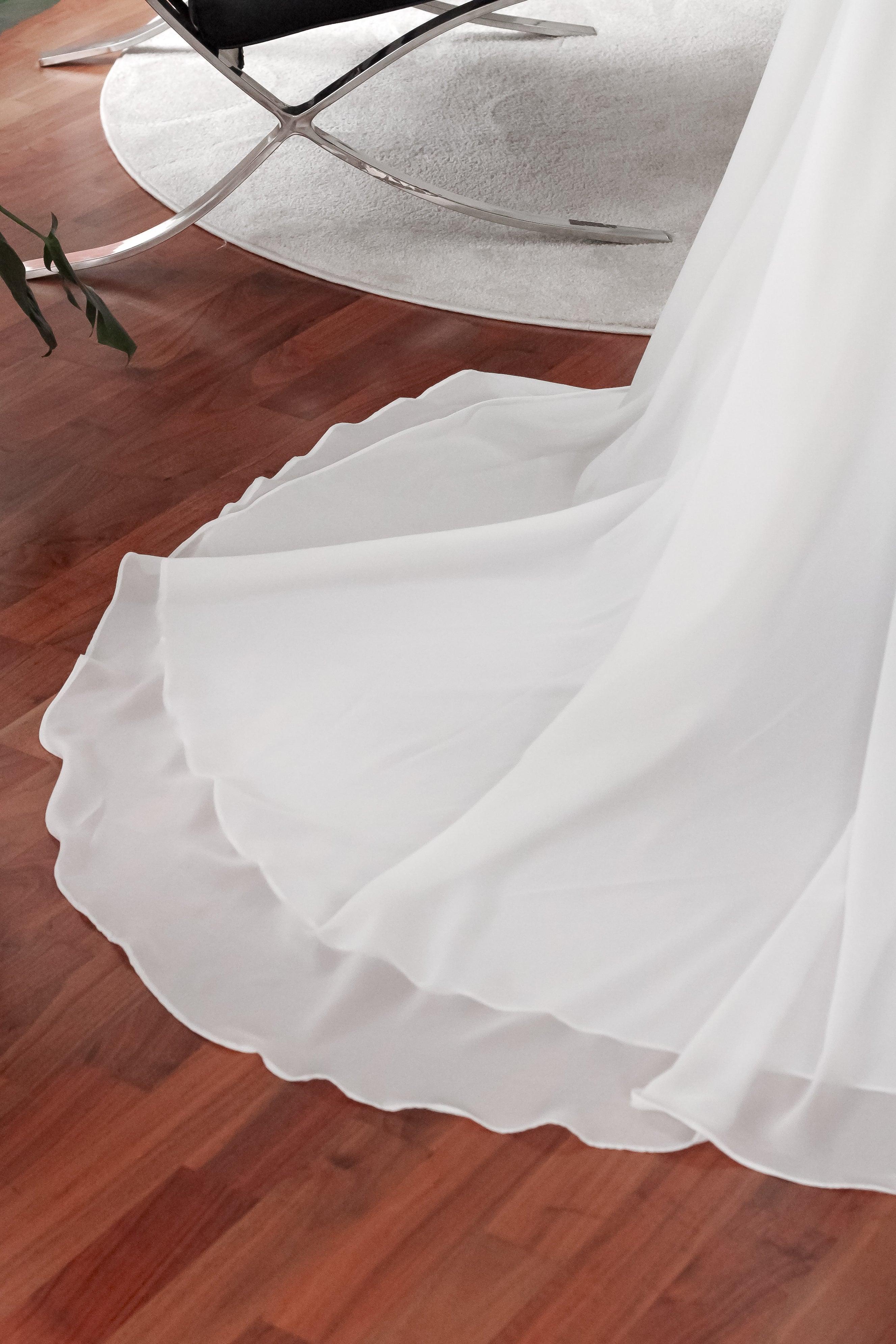 Deatchable Bridal Chiffon Overskirt - Velo Bianco