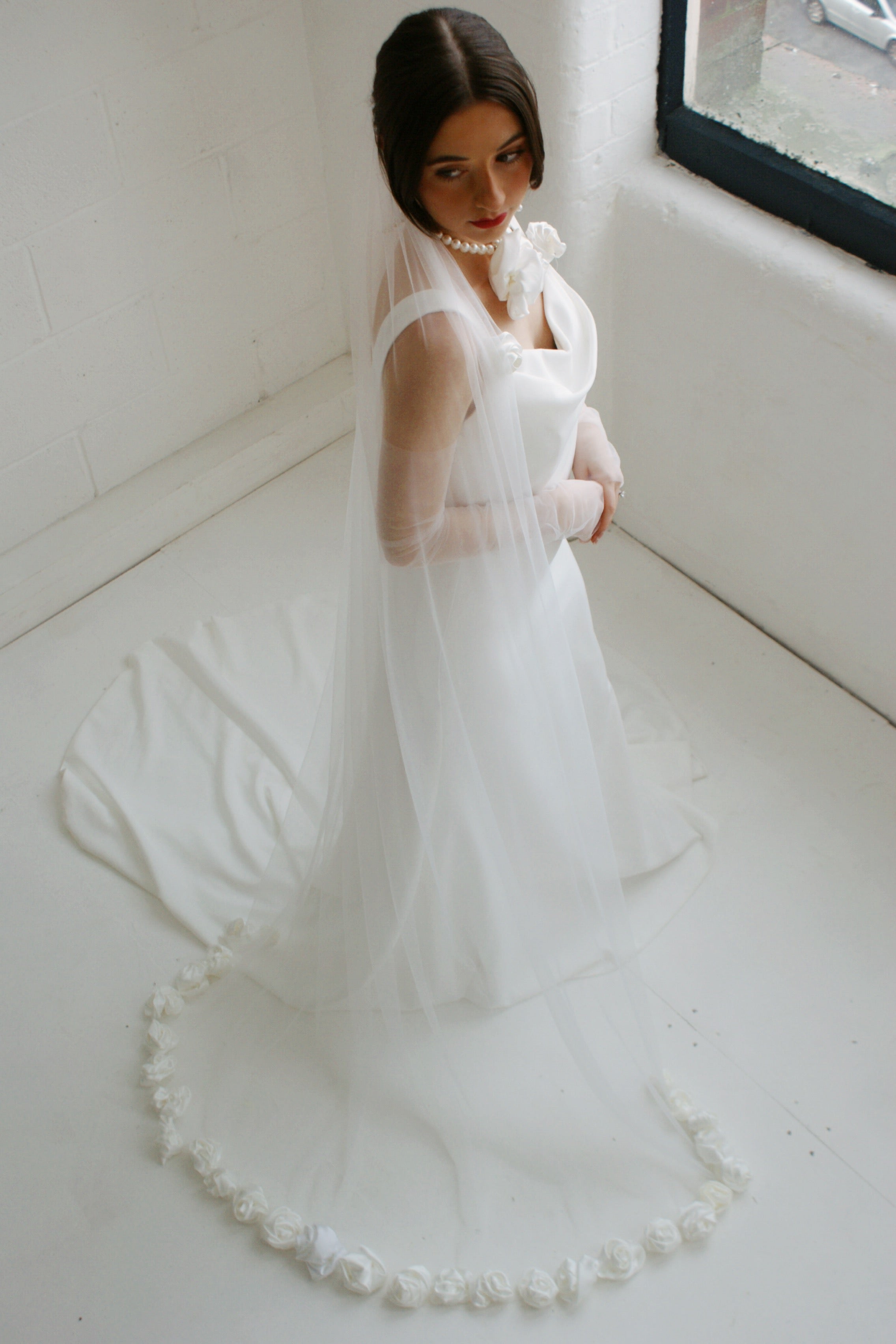 Luxury Handmade Rose Wedding Veil - Velo Bianco