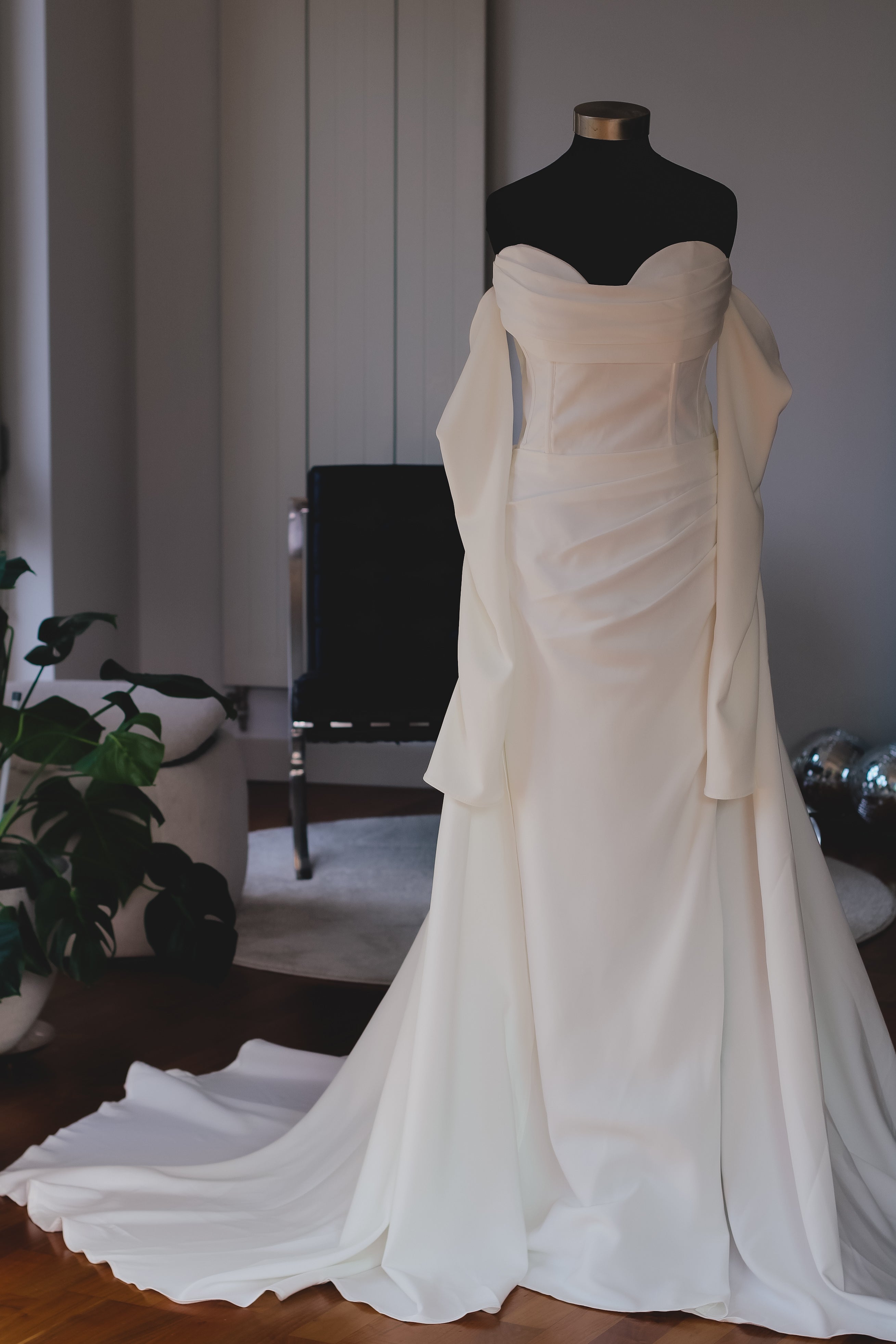 Rose Crepe Bridal Gown with Detachable Sleeves - Velo Bianco