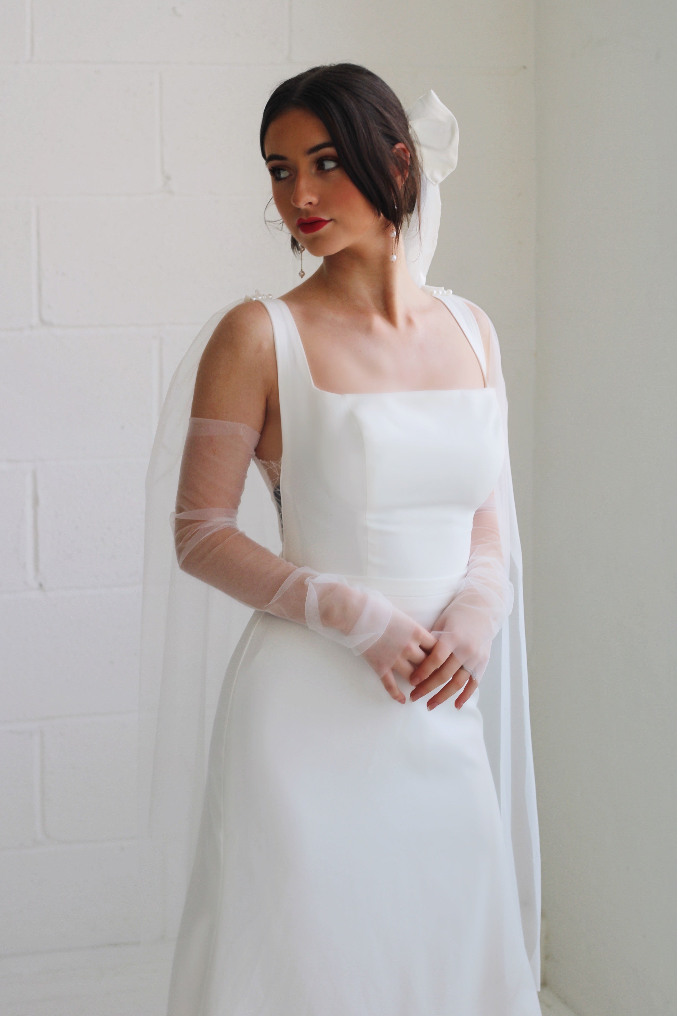 Perla Crepe Bridal Gown - Velo Bianco