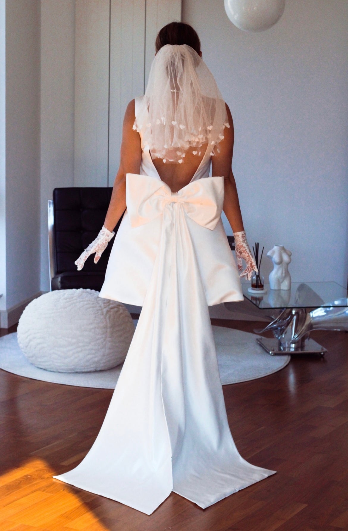 Sample Bow Mini Wedding Dress - Velo Bianco