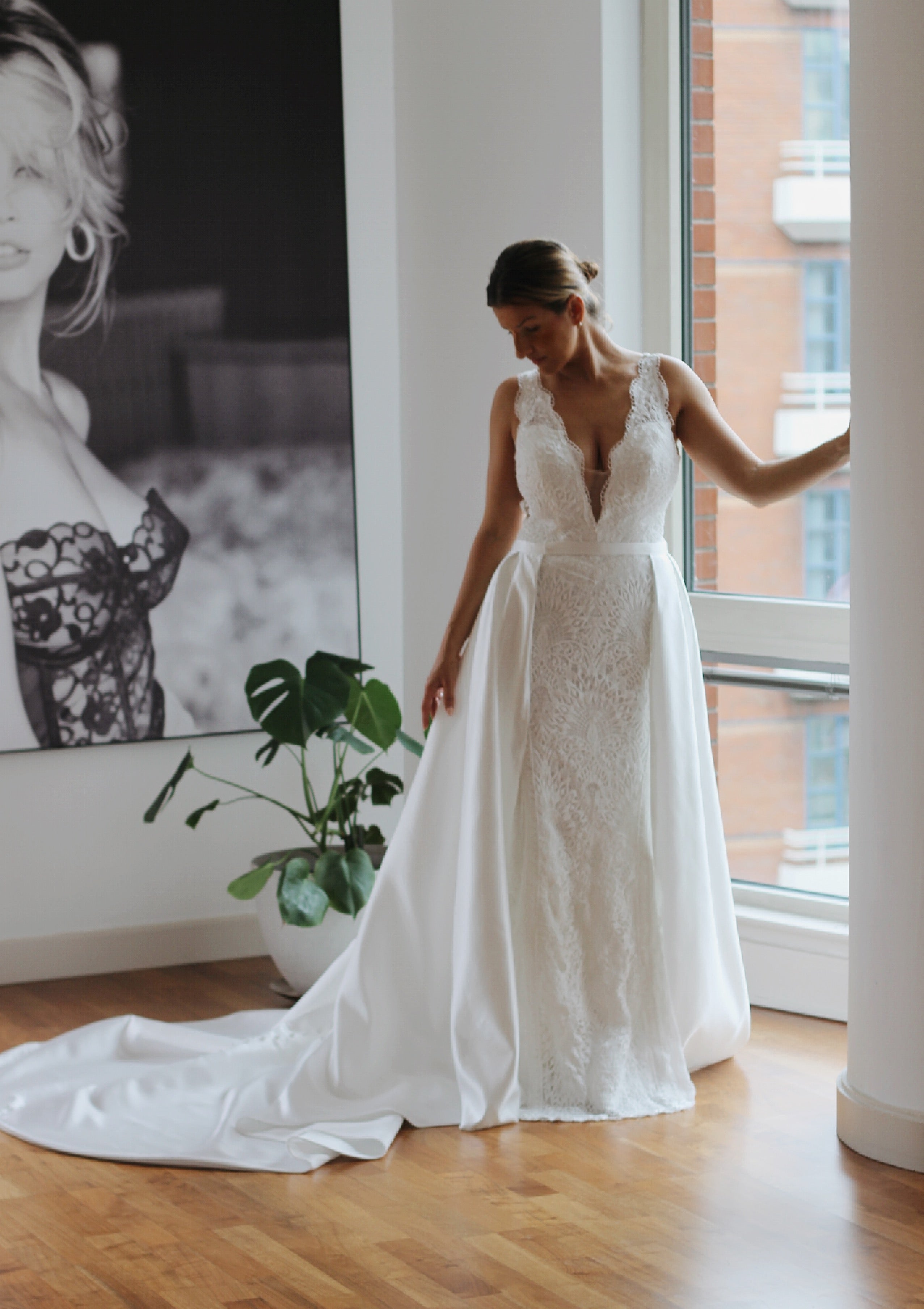 Luxury Satin Bridal Overskirt - Velo Bianco