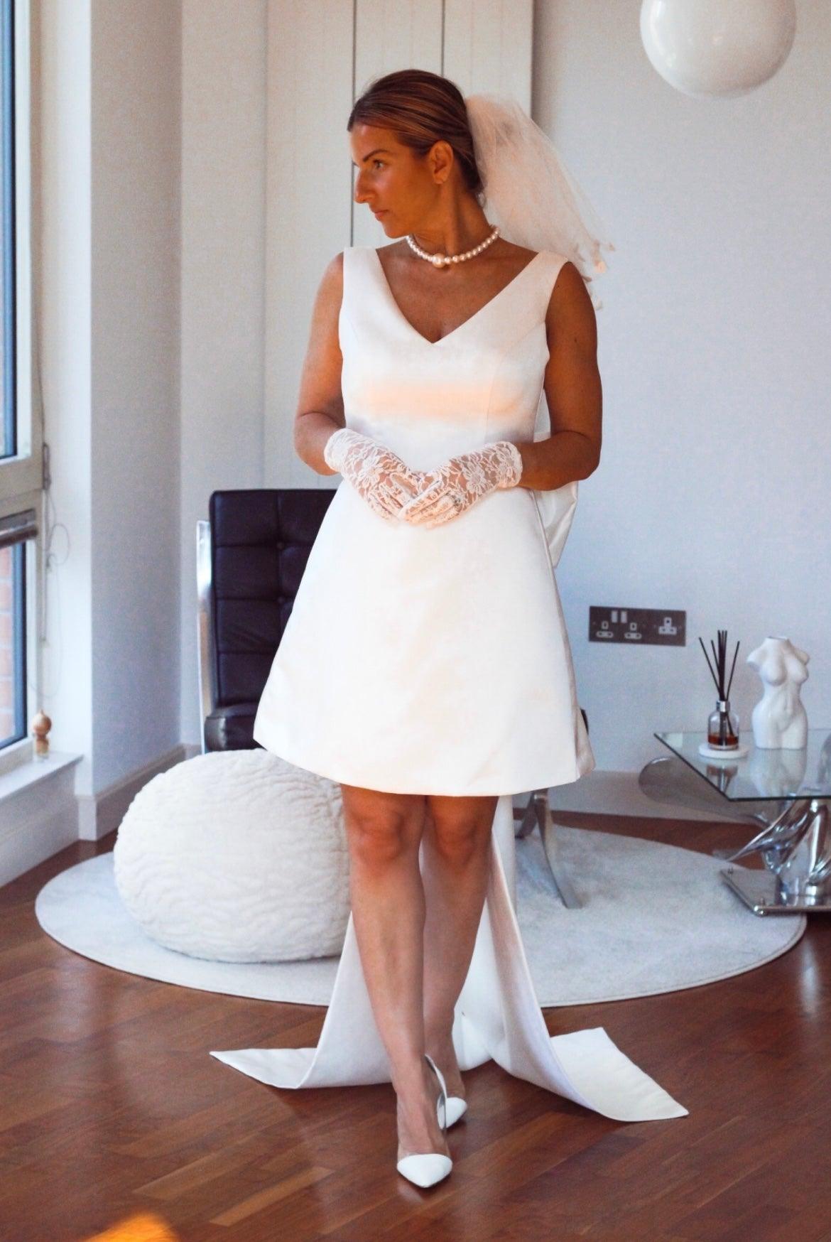Bow Mini Wedding Dress - Velo Bianco