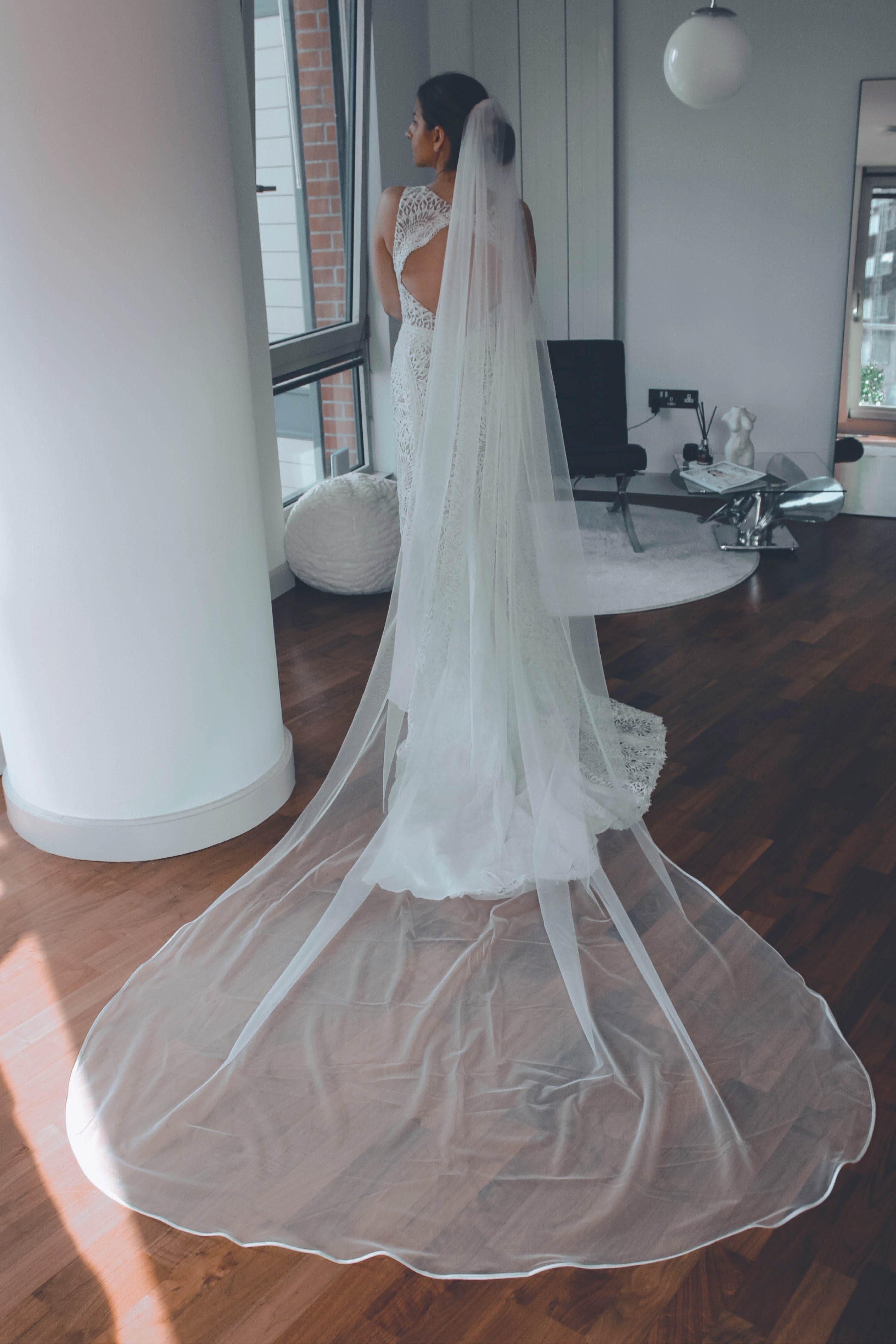 Satin Edge Cathedral Wedding Veil - Velo Bianco