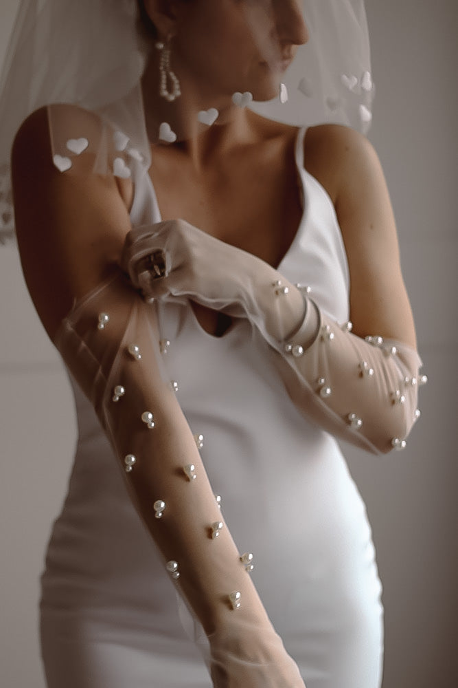 White Tulle Bridal Gloves - Velo Bianco