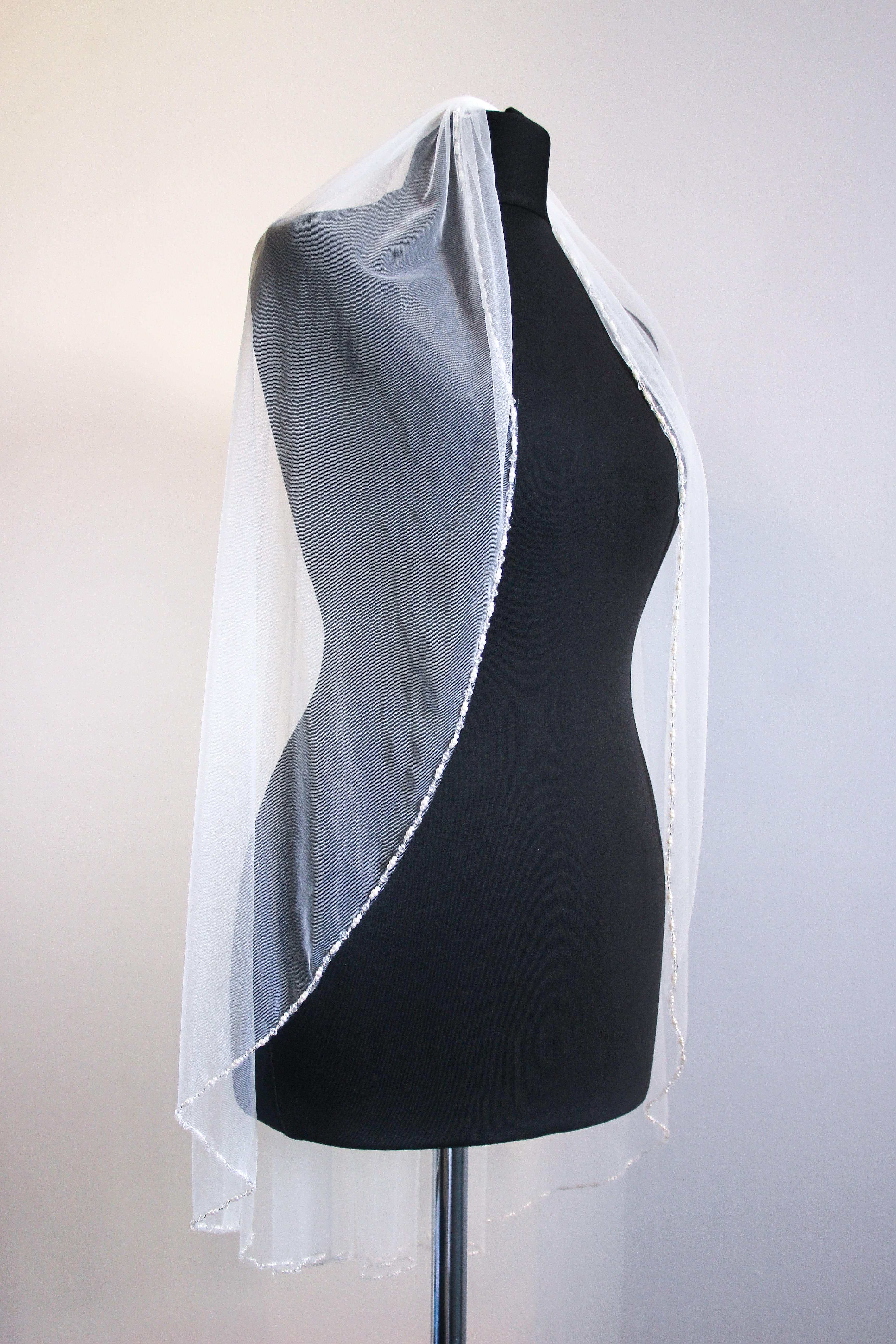 Luxury Fingertips Wedding Veil - Velo Bianco