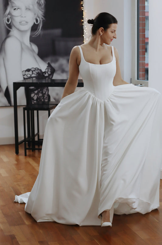 Hope ~ Sample Basque Waist Crepe Wedding Dress