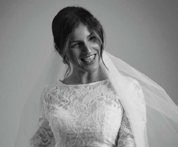 Lace Loveliness: A Guide to Lace Wedding Dresses - Velo Bianco
