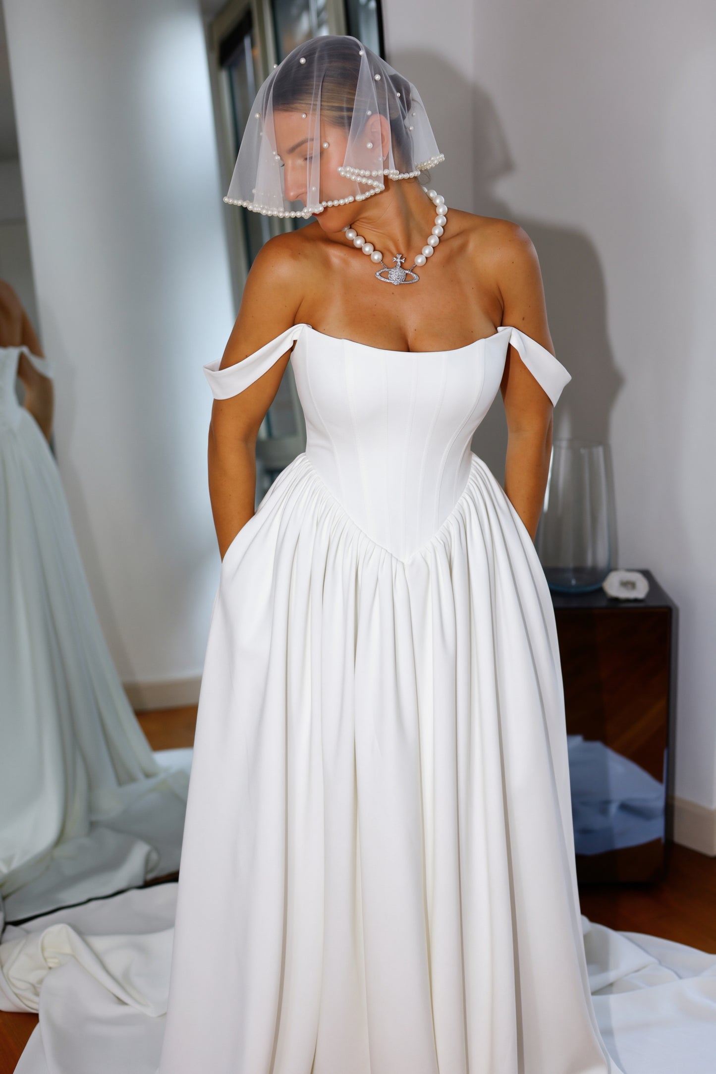 Pearl Drop Short Wedding Veil