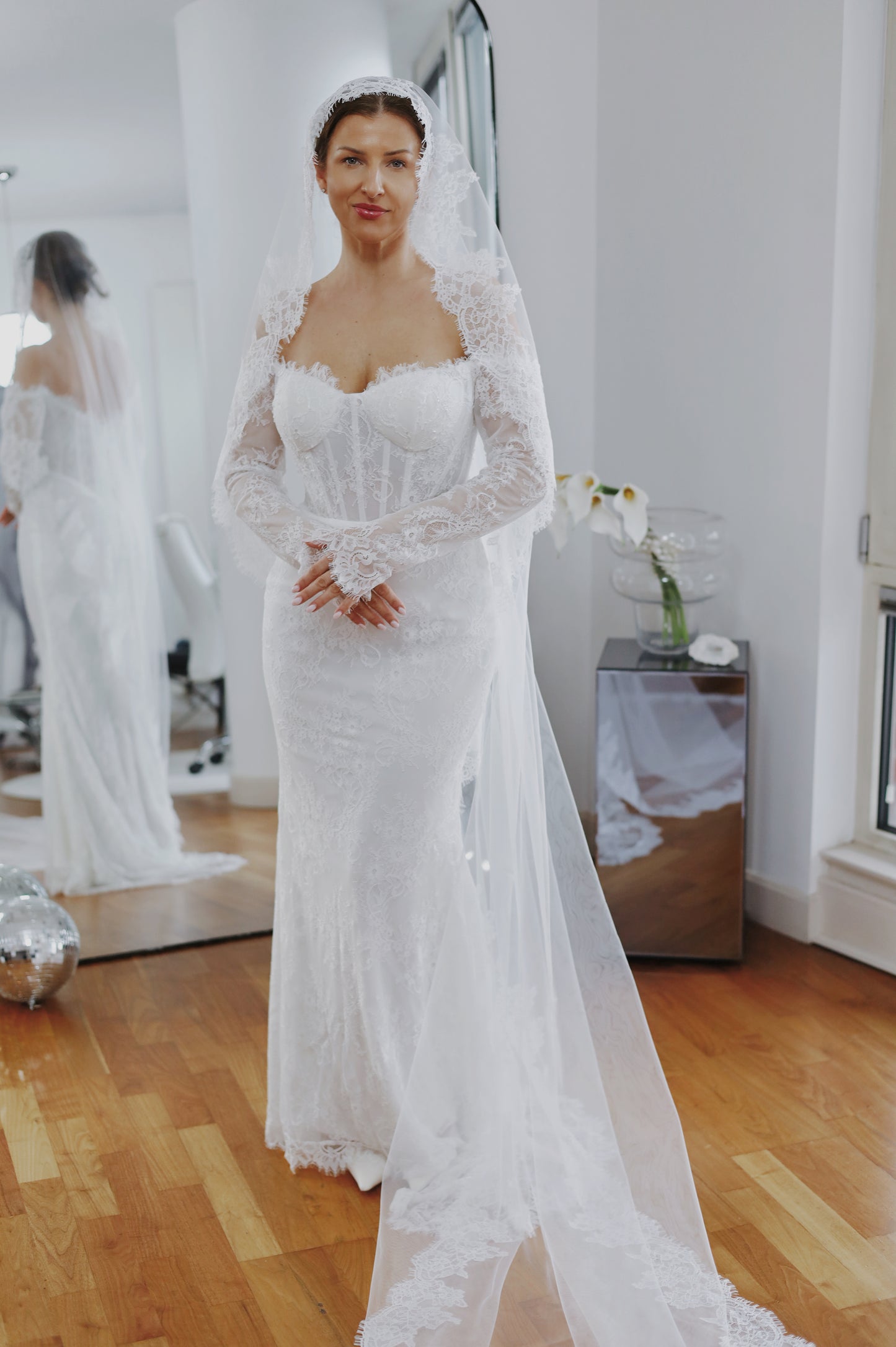 Chantilly Lace Cathedral Wedding Veil