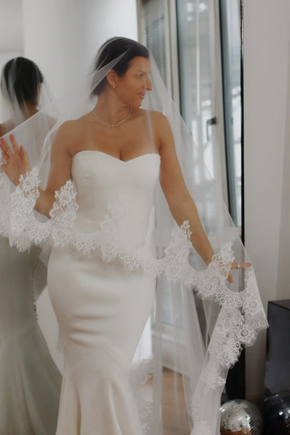 Chantilly Lace Drop Wedding Veil