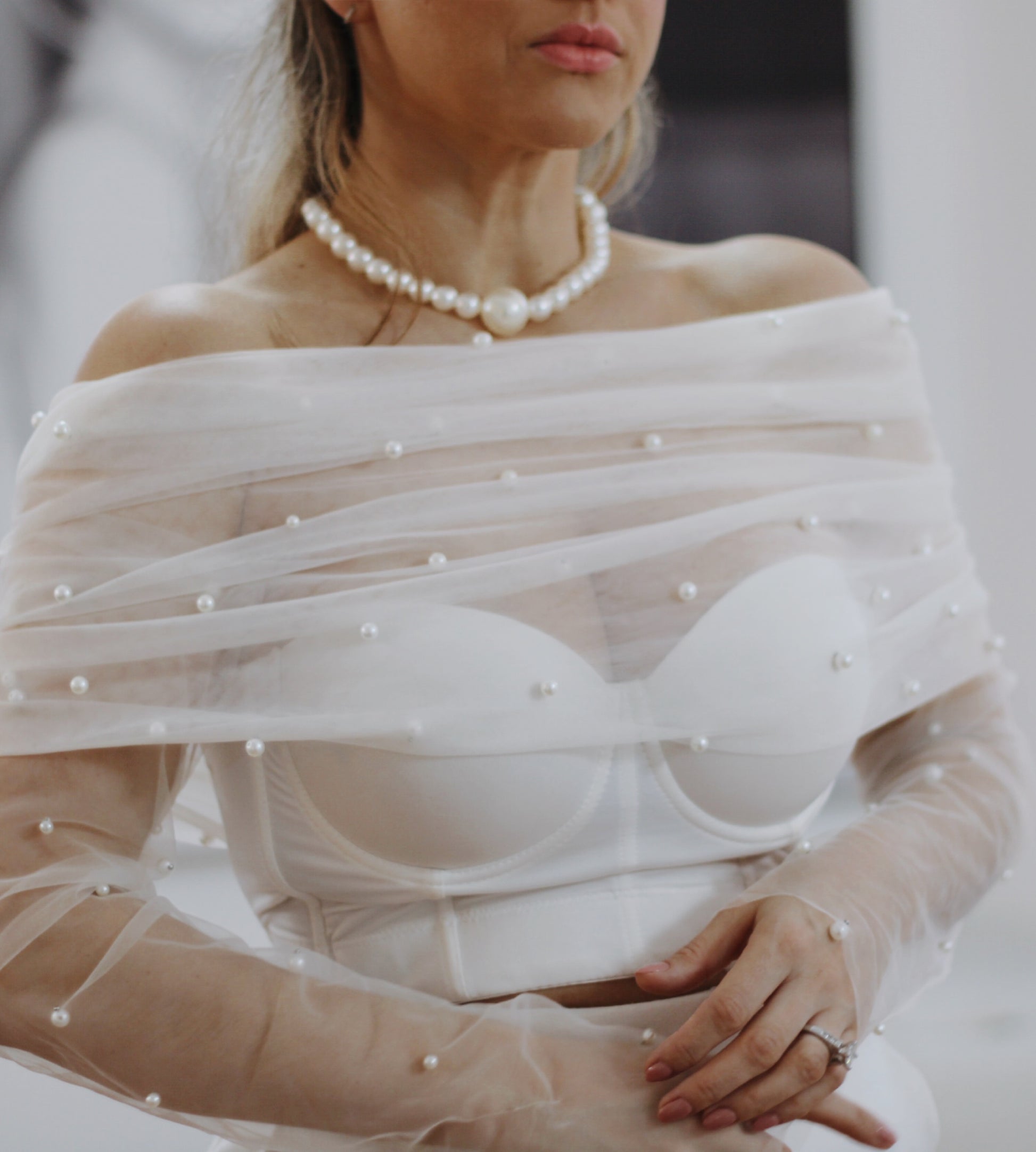 Pearl Wedding Wrap & Fingerless Glove Set - Velo Bianco