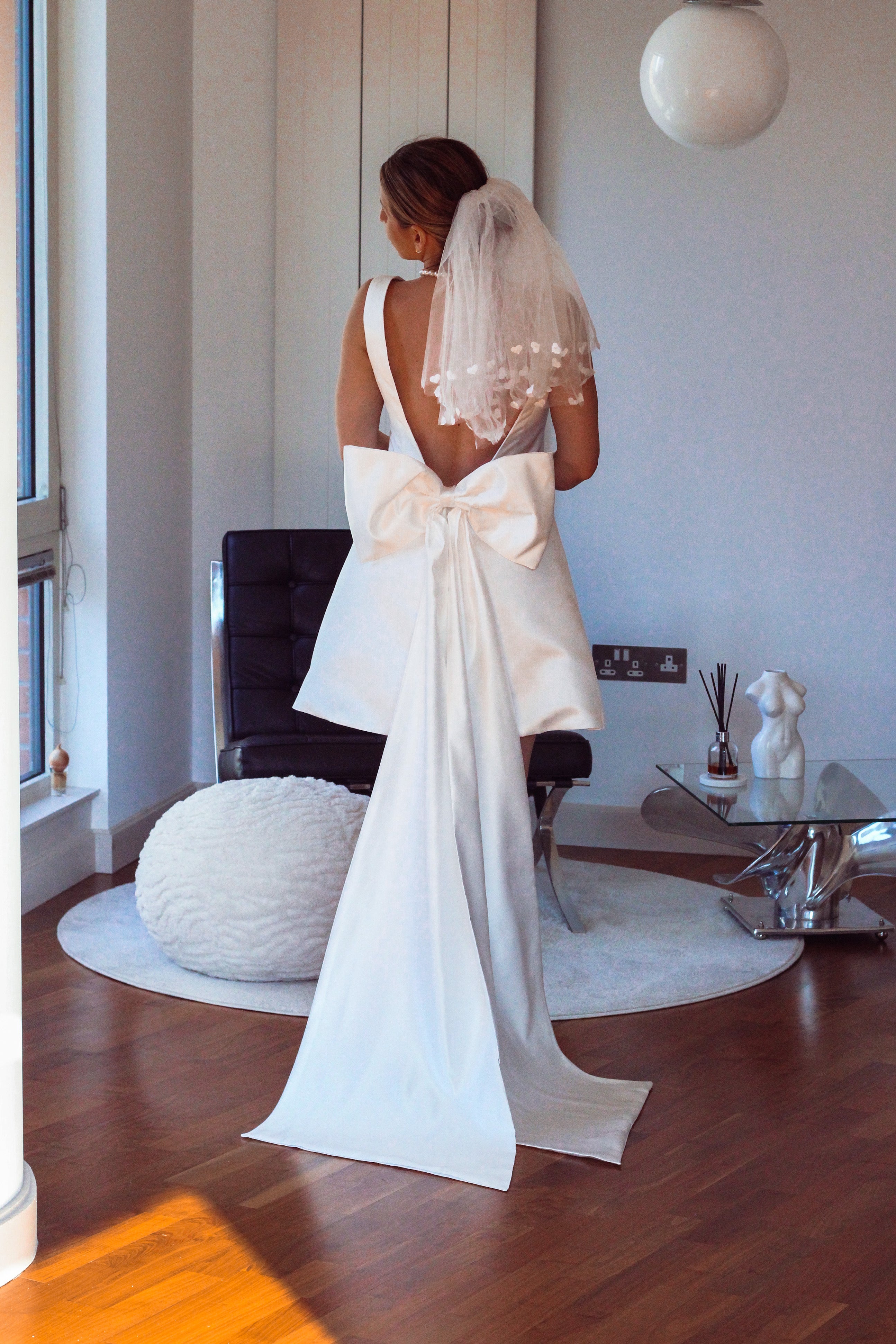 Try At Home - Mini Bow Wedding Dress Velo Bianco Try At Home - Mini Bow Wedding Dress Velo Bianco