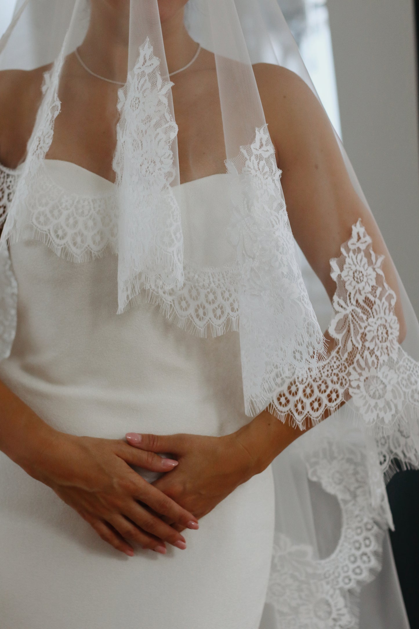 Chantilly Lace Drop Wedding Veil