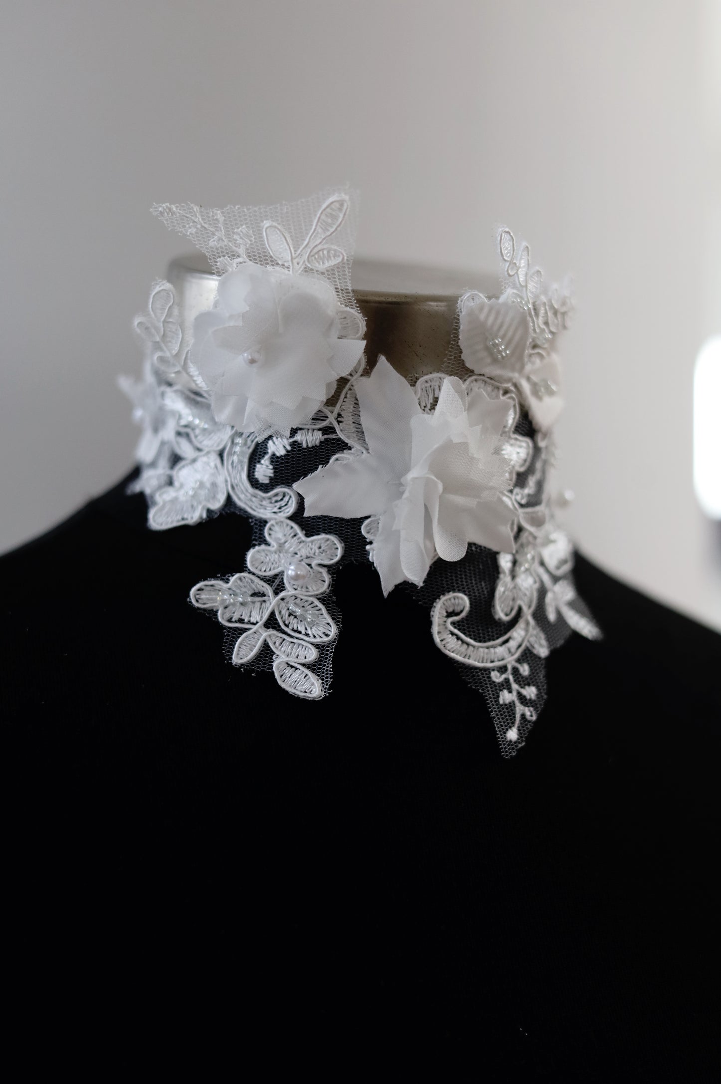 Luxury Floral Lace Bridal Choker
