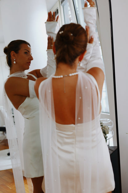 Luxury Tulle Wedding Scarf with Pearls
