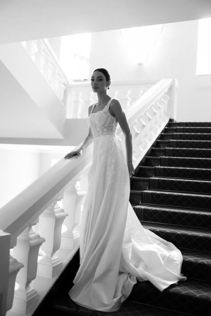 Kate Classic A-line Bridal Gown - Velo Bianco