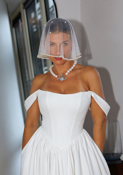 Pearl Drop Short Wedding Veil