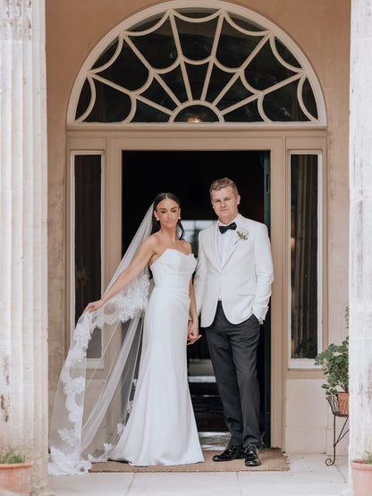 Chantilly Lace Drop Wedding Veil