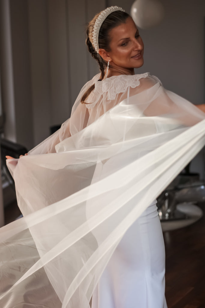 Lulu - Luxury Tulle Wedding Cape – Velo Bianco