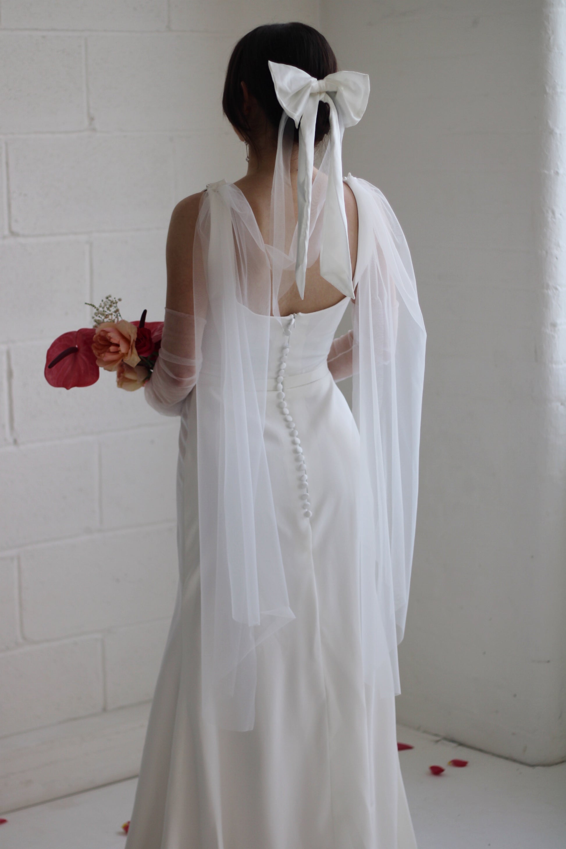 Waterfall Wedding Sleeves - Velo Bianco