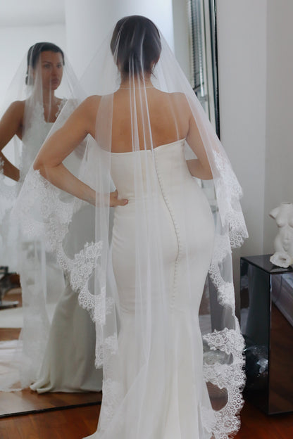 Chantilly Lace Drop Wedding Veil
