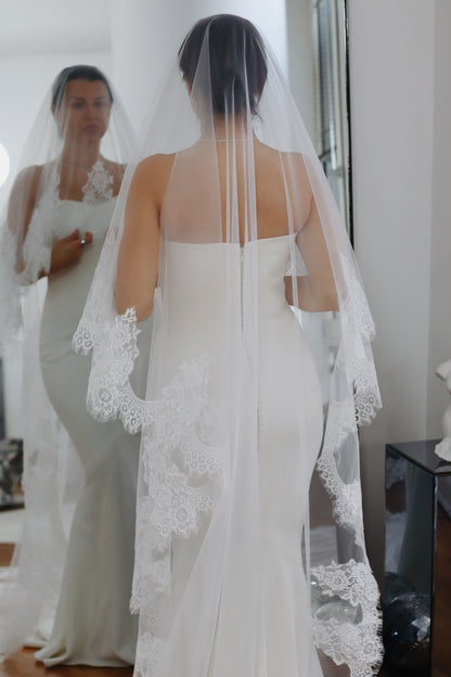 Chantilly Lace Drop Wedding Veil
