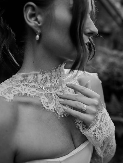 Chantilly Lace Bridal Scarf