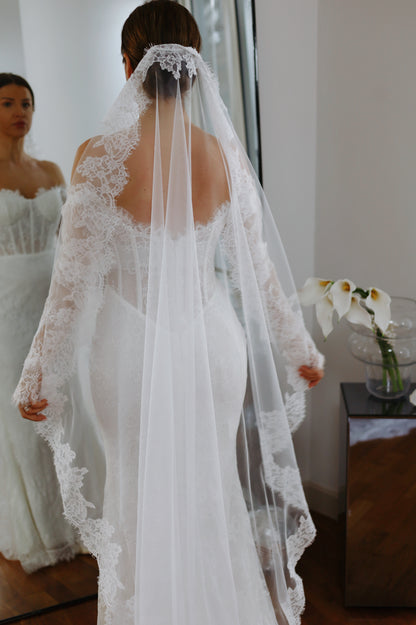 Chantilly Lace Cathedral Wedding Veil