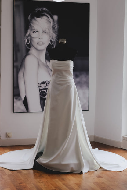 Rose Square Neckline Bridal Dress